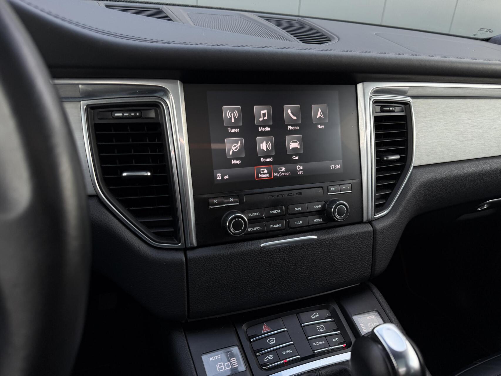 Foto van Porsche Macan Turbo