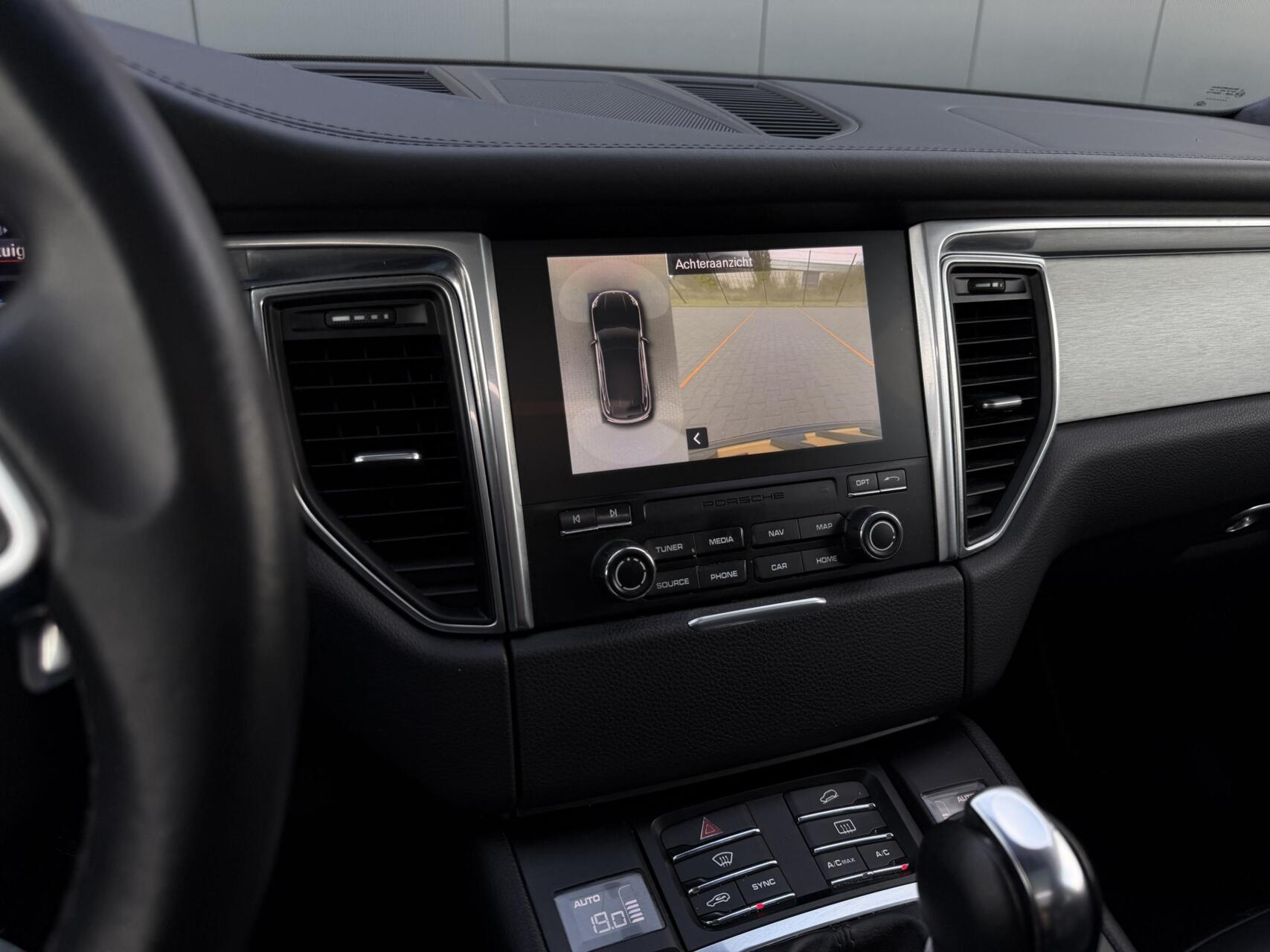 Foto van Porsche Macan Turbo