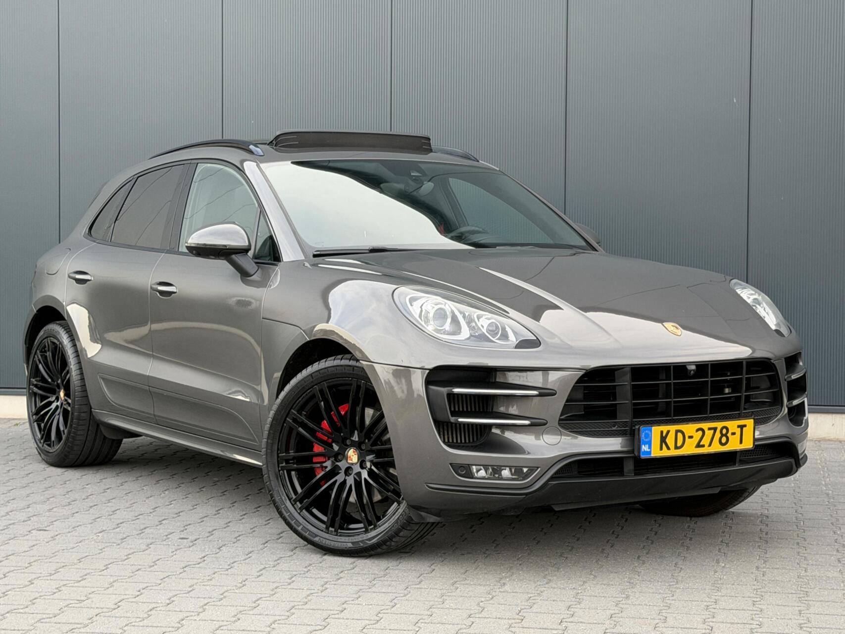 Foto van Porsche Macan Turbo