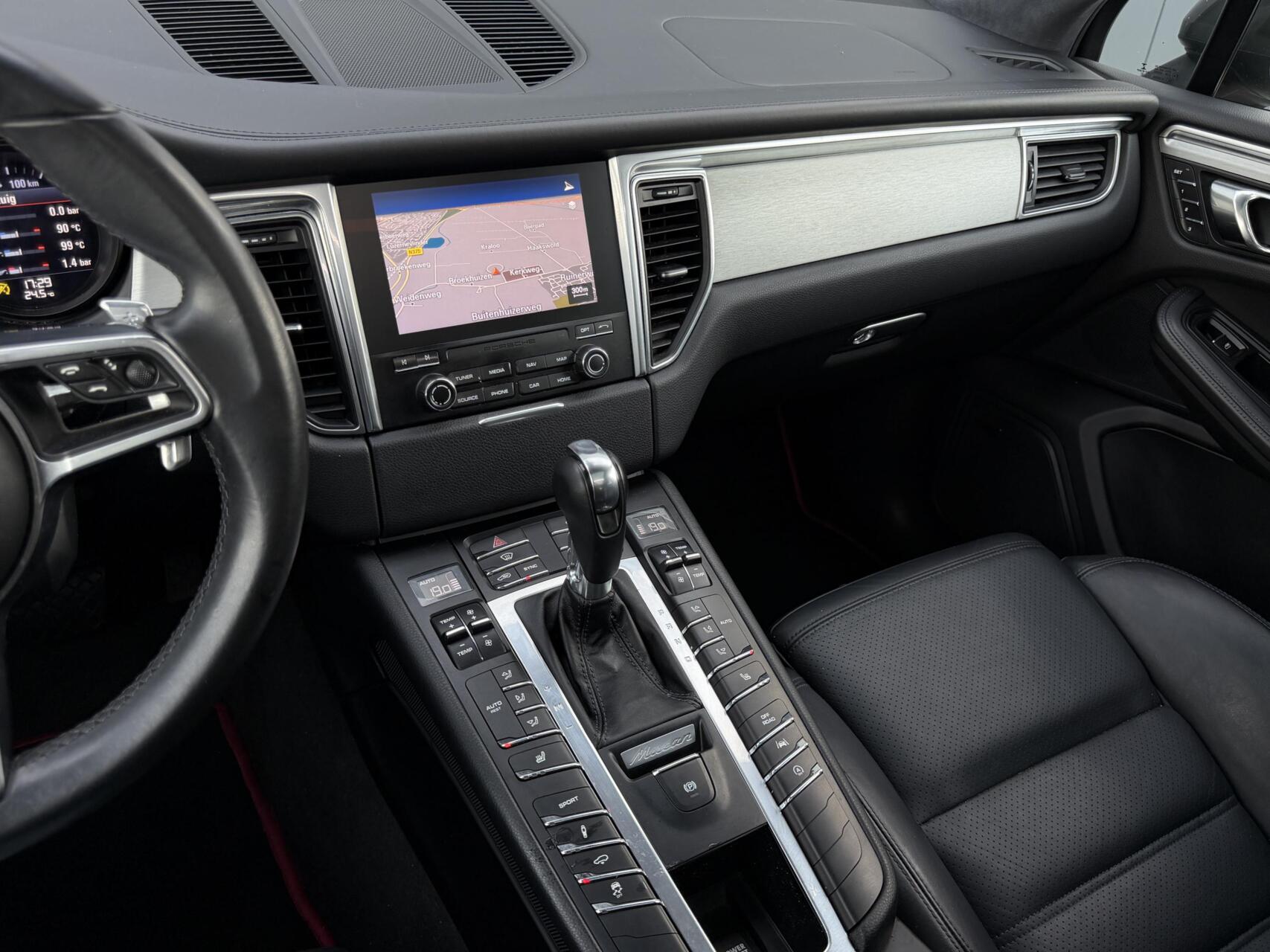 Foto van Porsche Macan Turbo