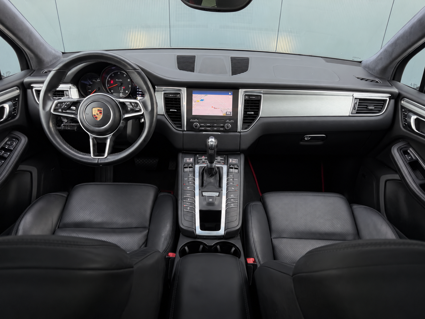 Foto van Porsche Macan Turbo