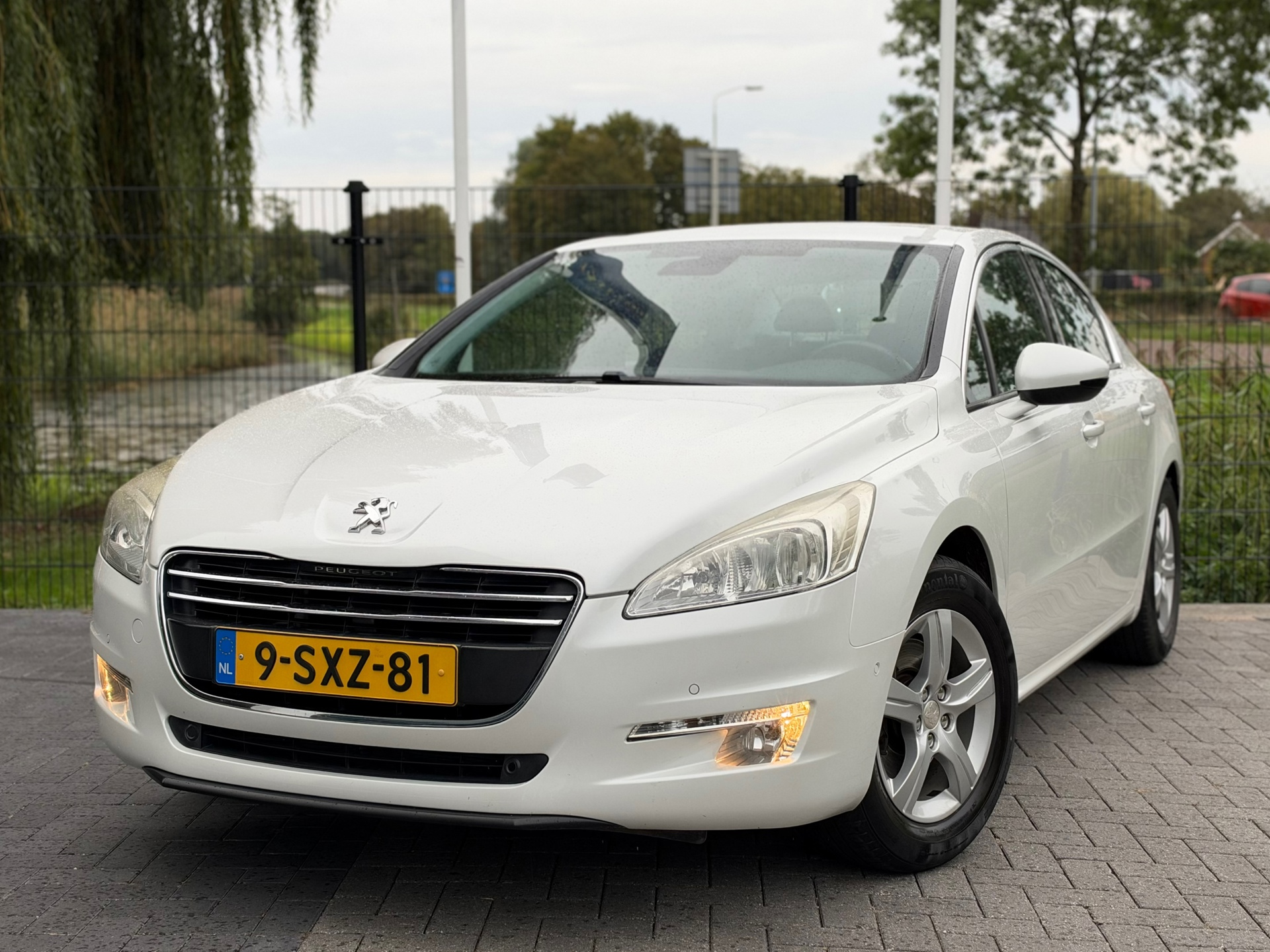 Peugeot 508 1.6 THP Blue Lease Executive CLIMA / CRUISE / PDC / TREKHAAK 2013 - voorkant
