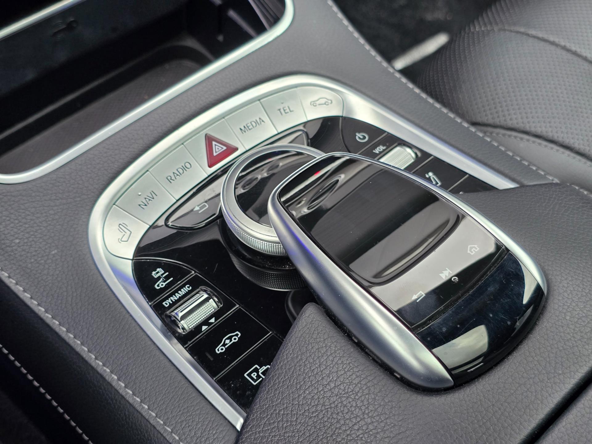 Foto van Mercedes-Benz S 560 E