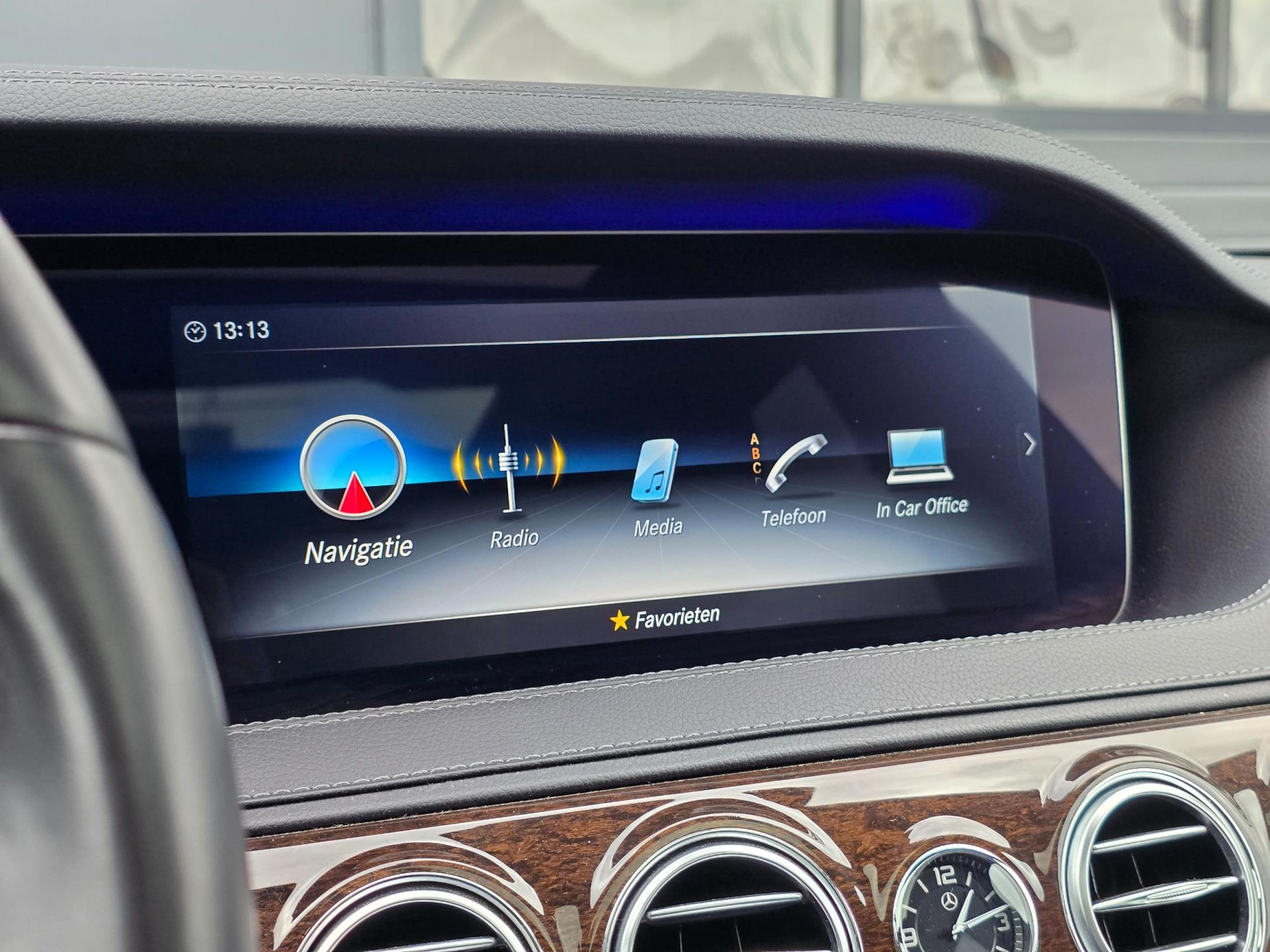 Foto van Mercedes-Benz S 560 E