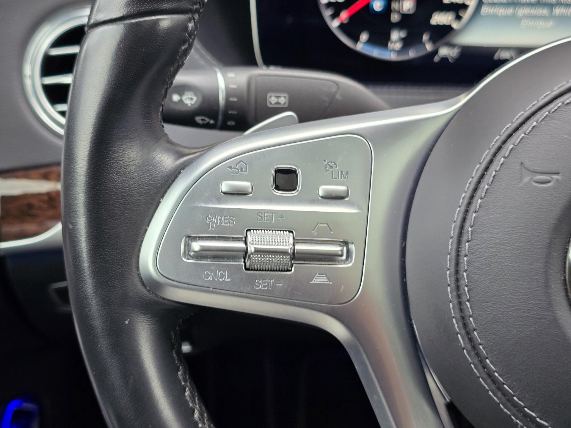 Foto van Mercedes-Benz S 560 E