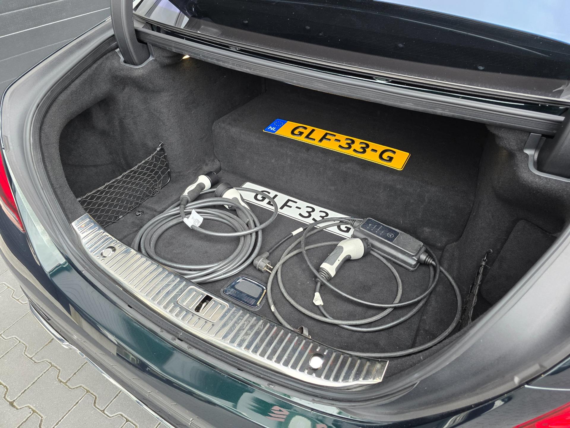 Foto van Mercedes-Benz S 560 E