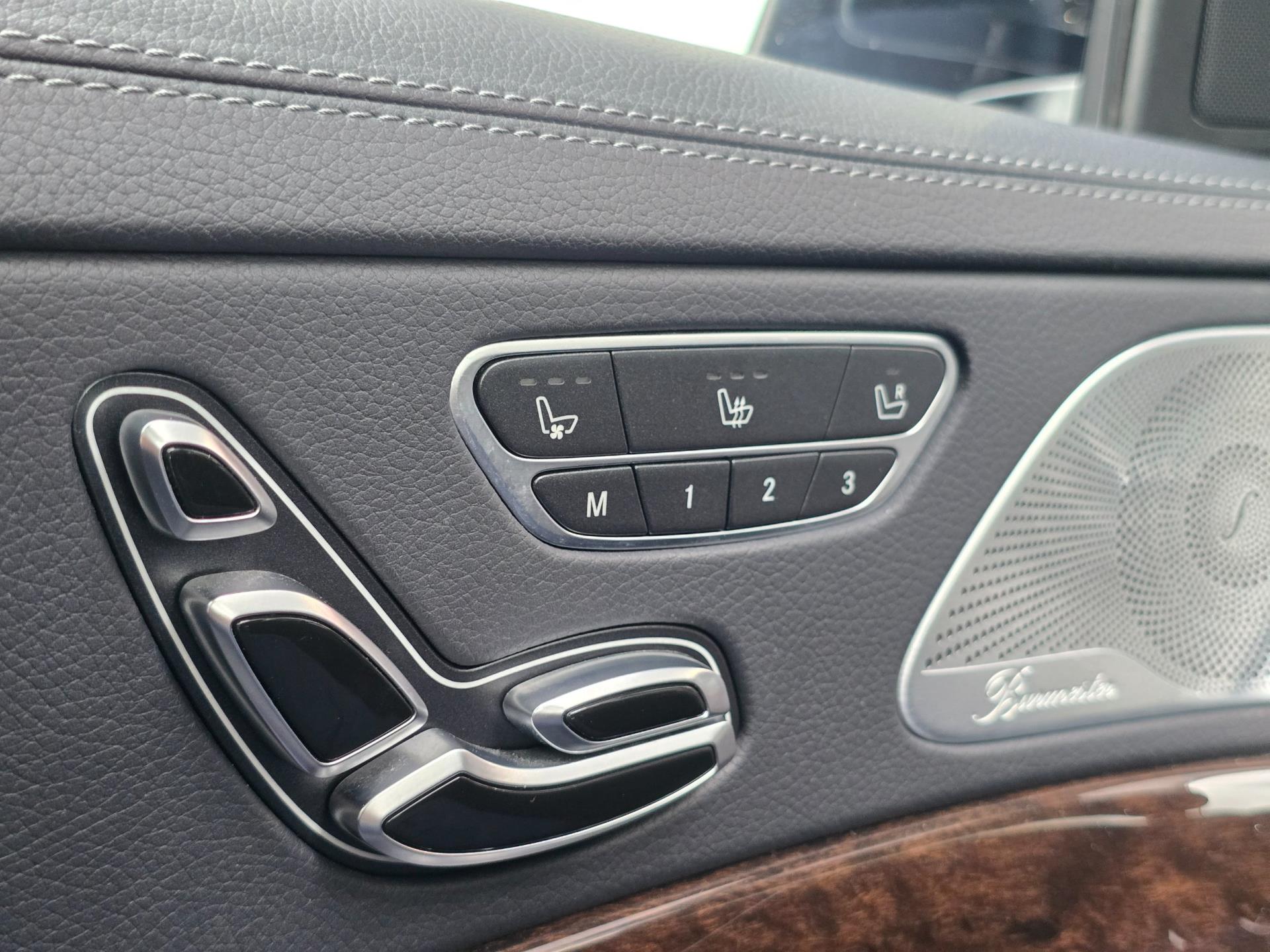 Foto van Mercedes-Benz S 560 E
