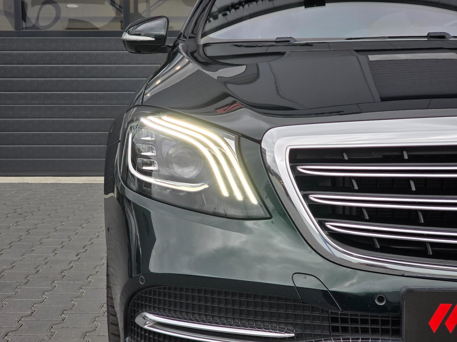 Foto van Mercedes-Benz S 560 E