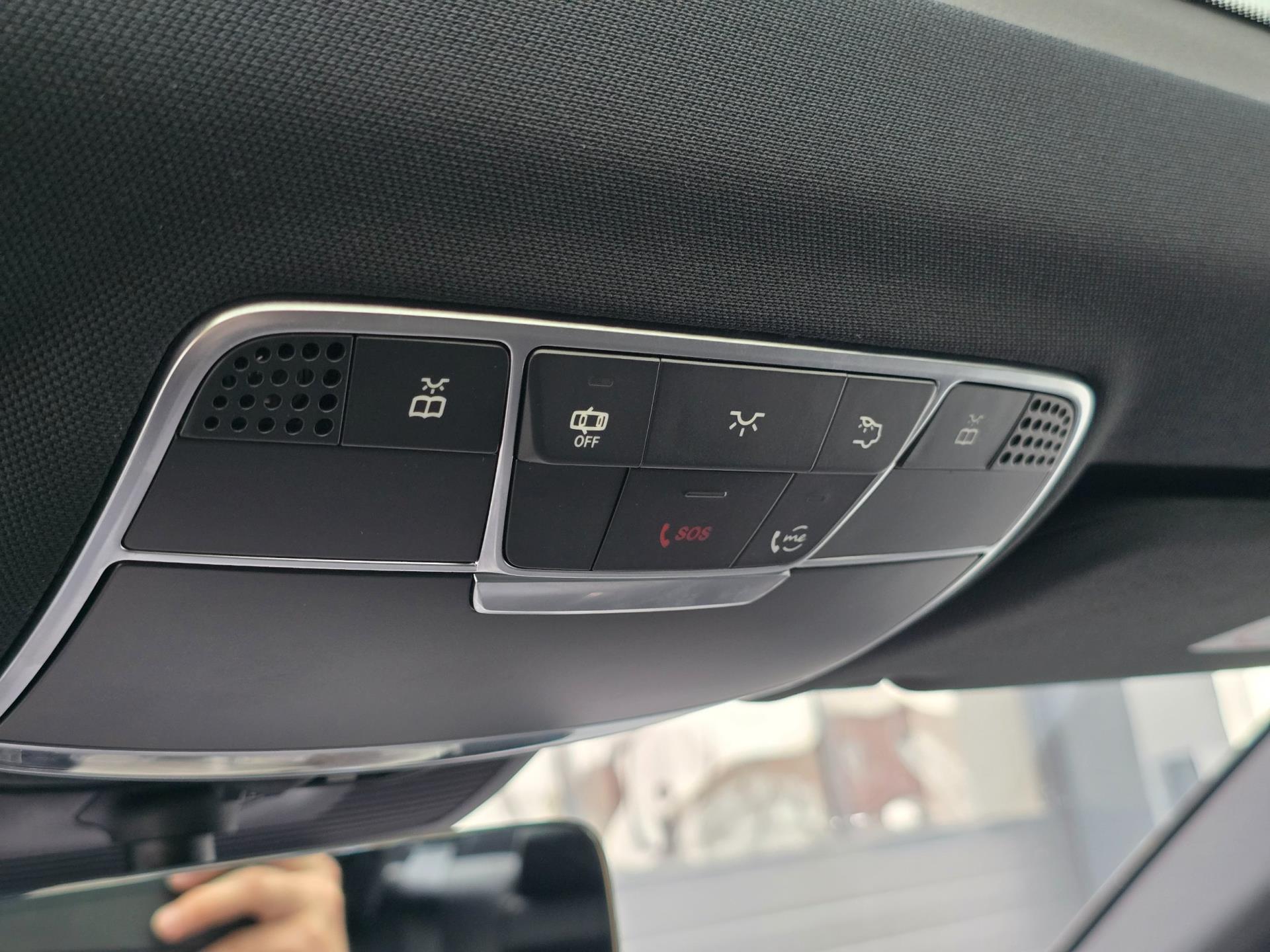 Foto van Mercedes-Benz S 560 E