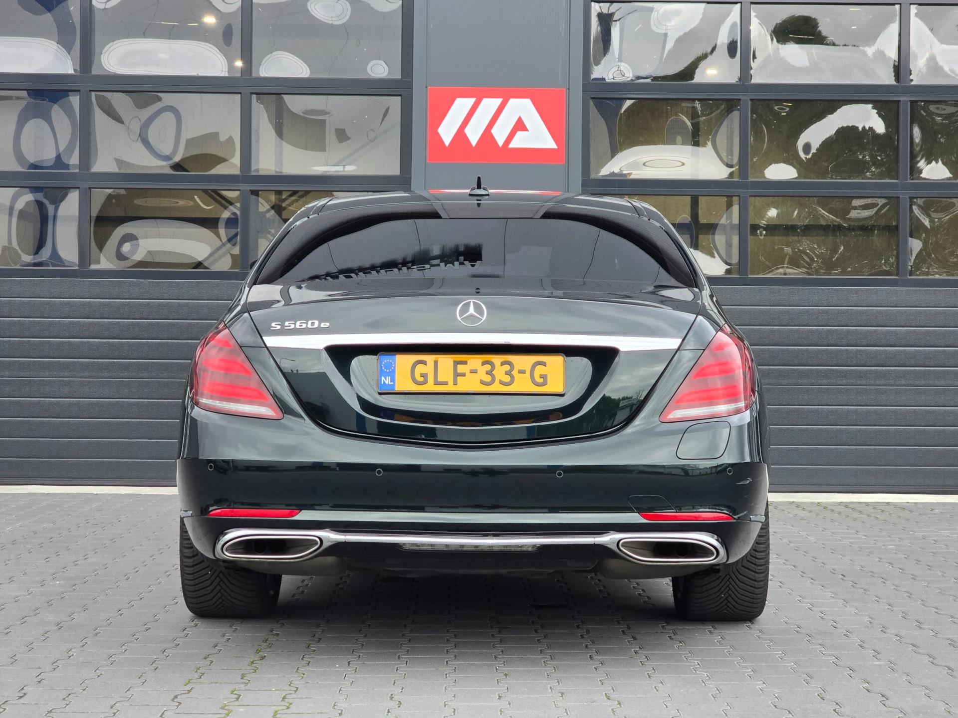 Foto van Mercedes-Benz S 560 E