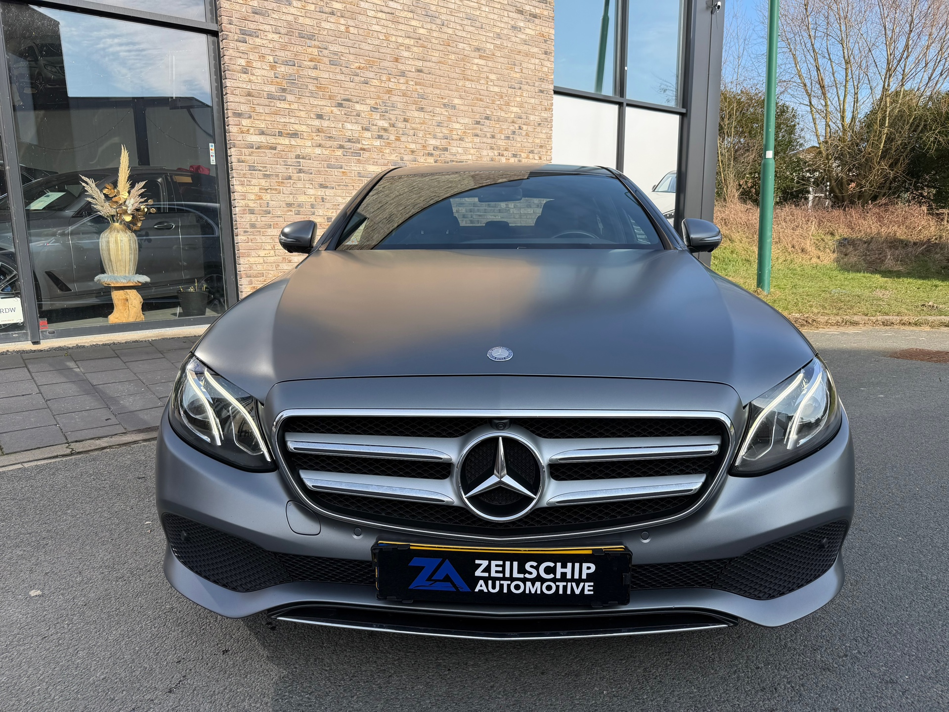 Foto van Mercedes-Benz E 350 E