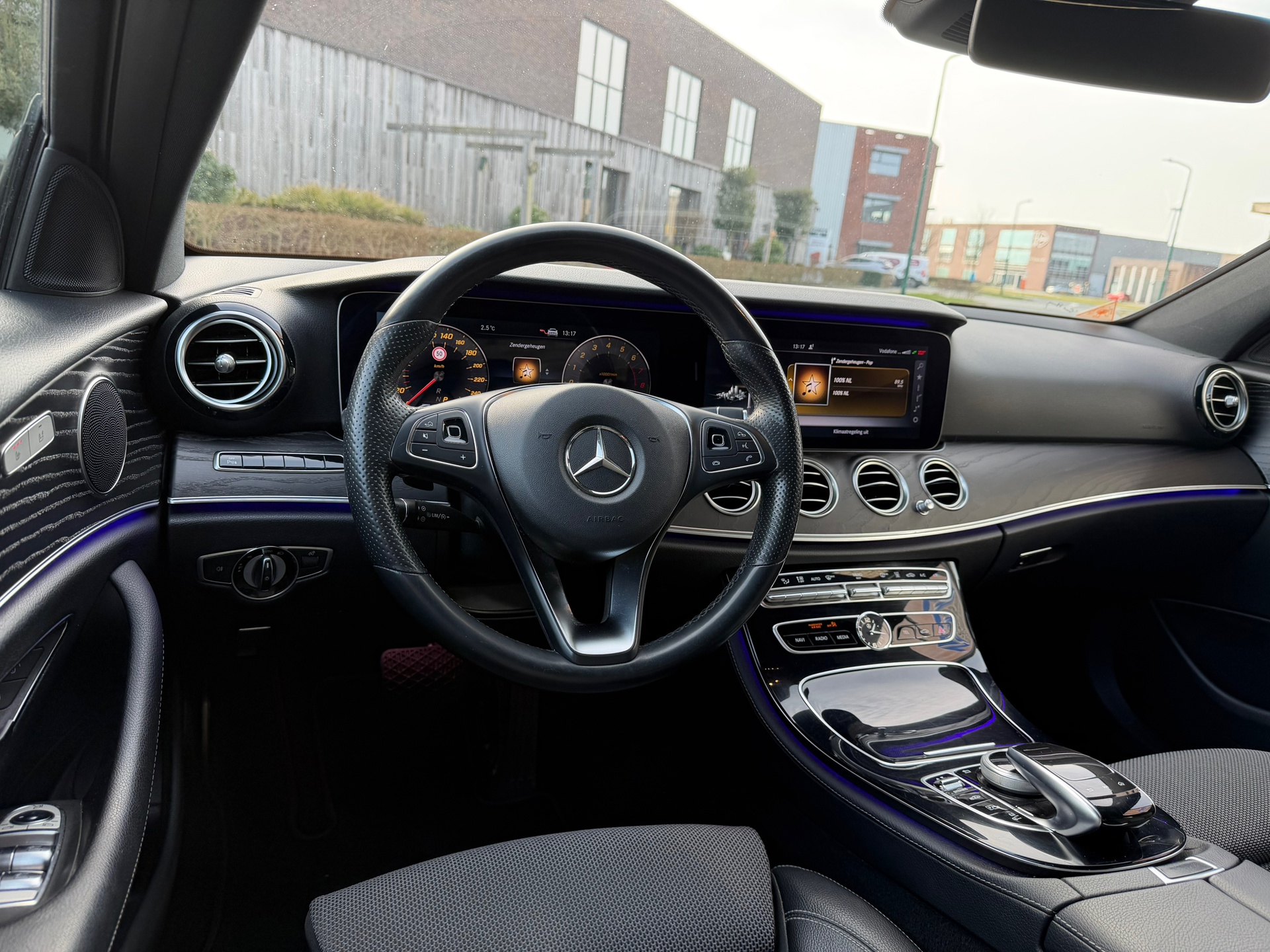 Foto van Mercedes-Benz E 350 E