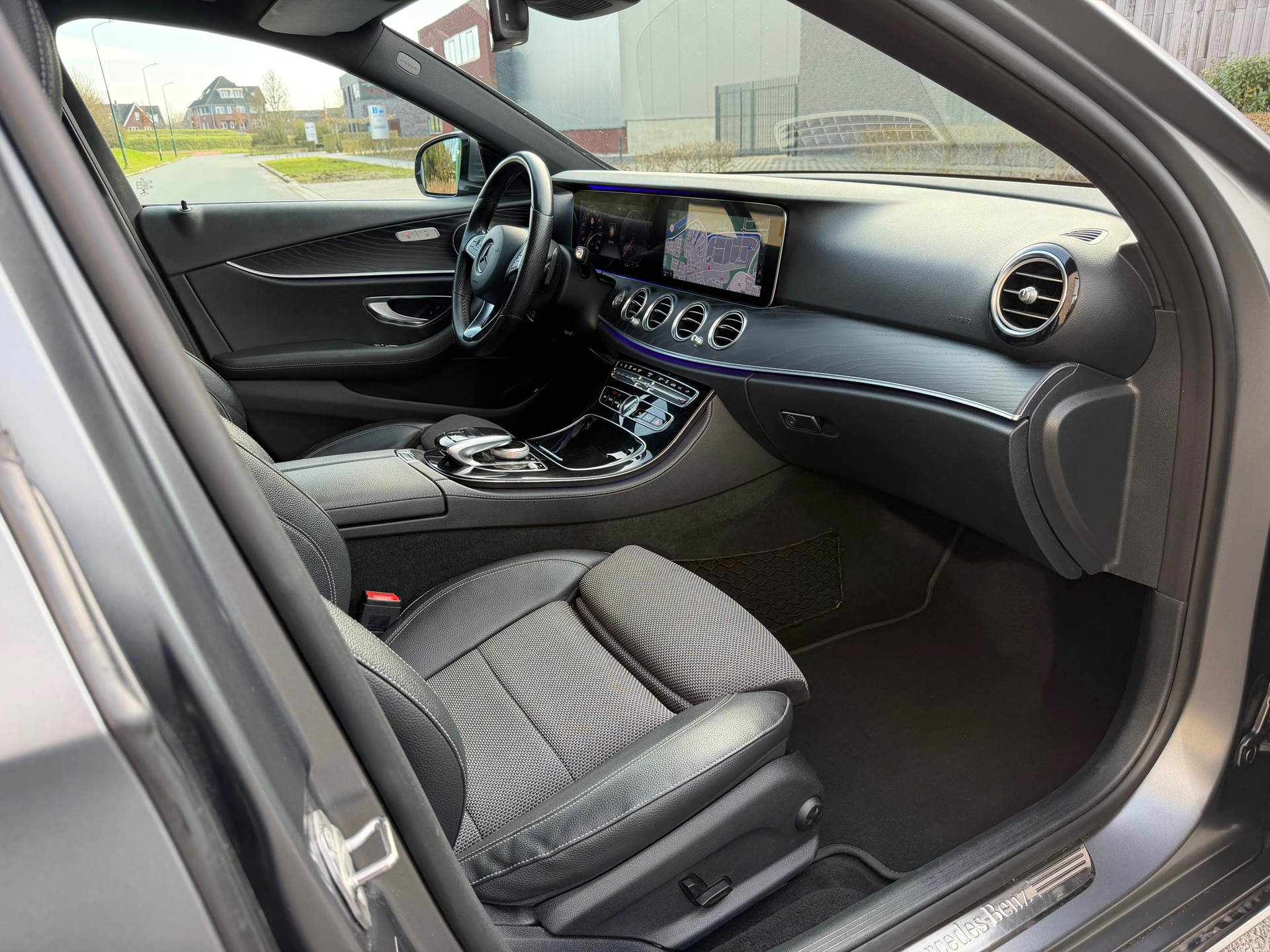 Foto van Mercedes-Benz E 350 E