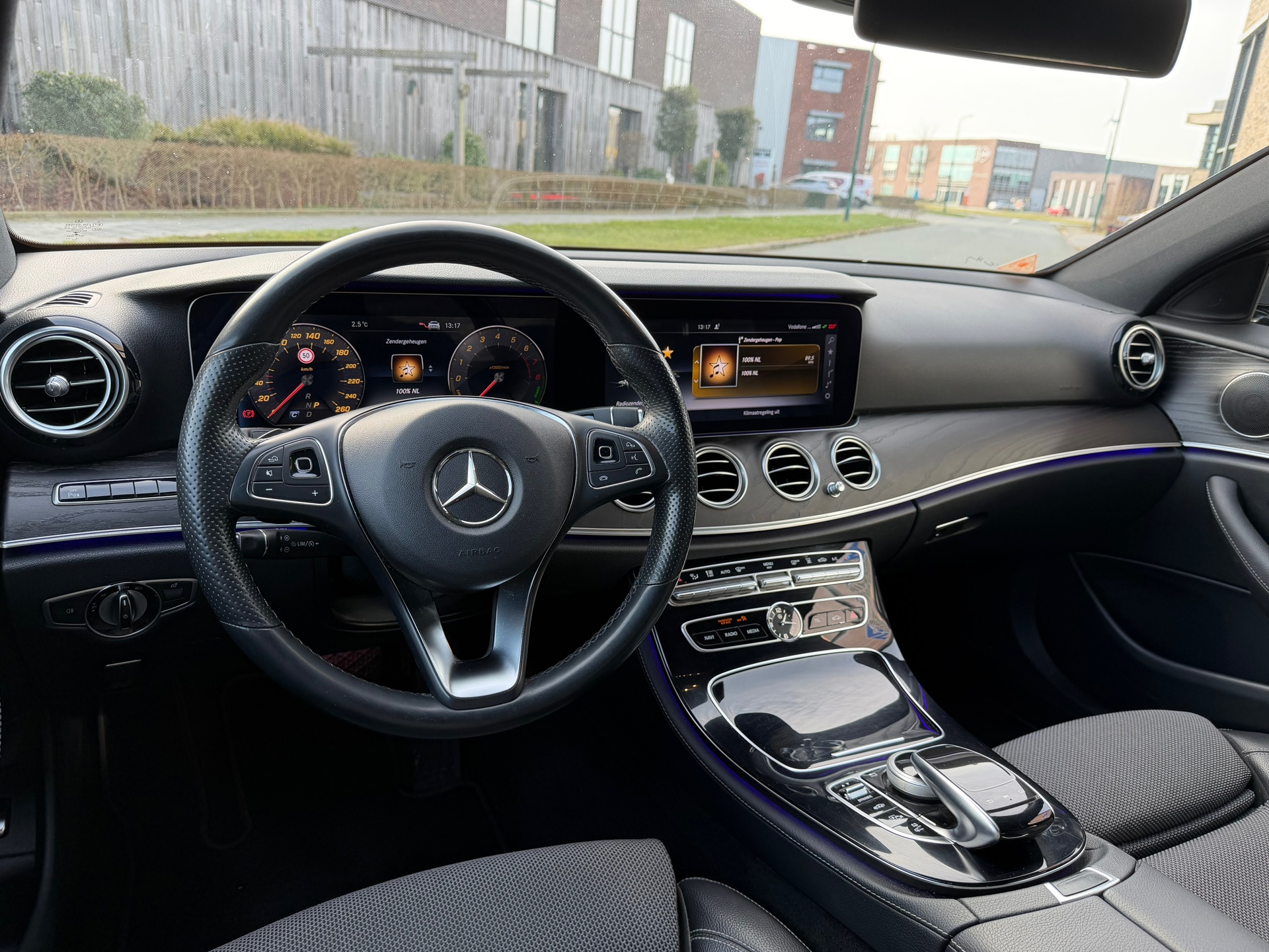 Foto van Mercedes-Benz E 350 E