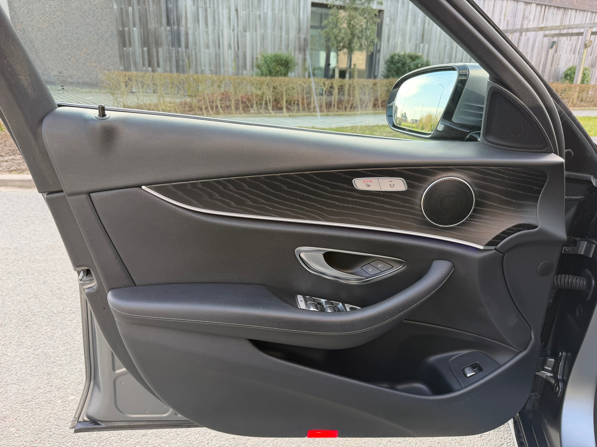 Foto van Mercedes-Benz E 350 E