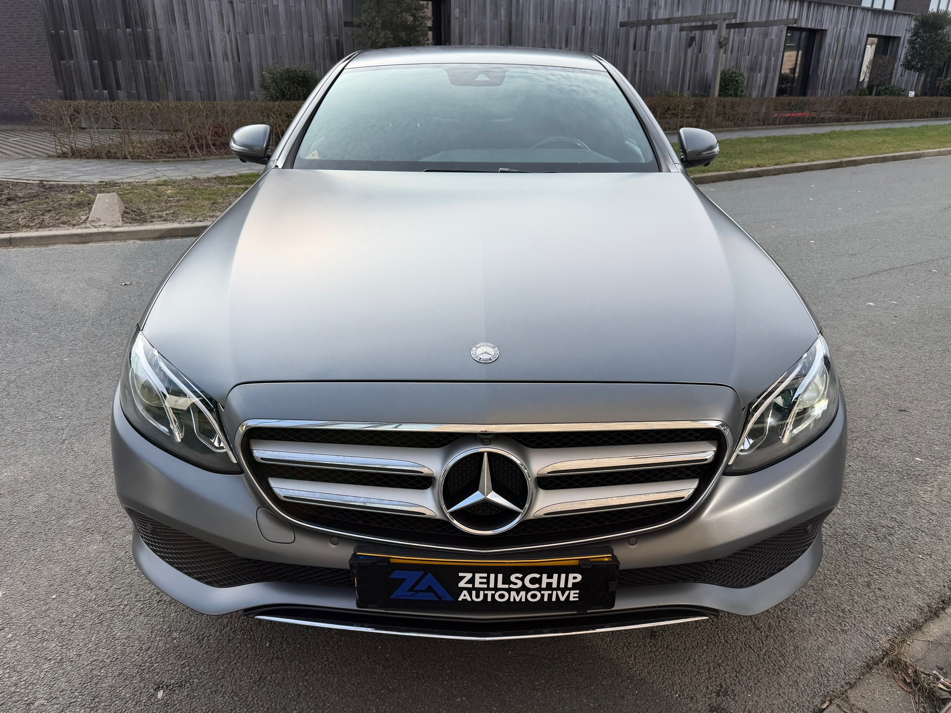 Foto van Mercedes-Benz E 350 E