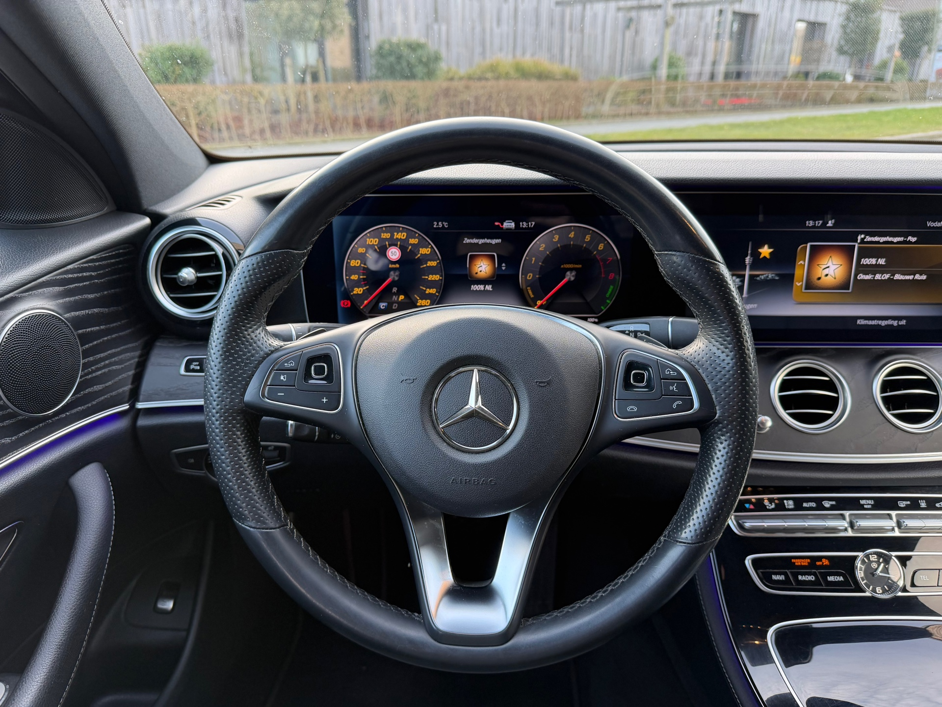Foto van Mercedes-Benz E 350 E
