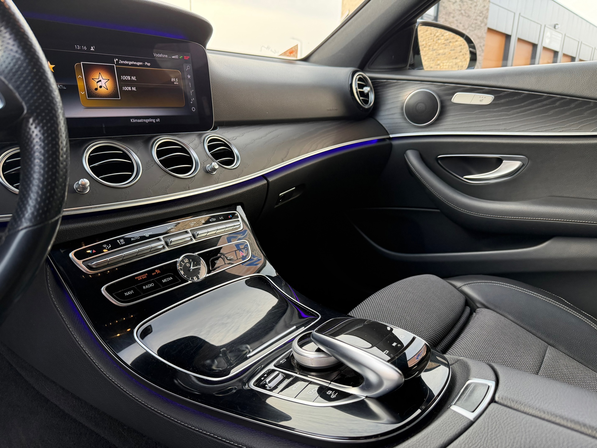 Foto van Mercedes-Benz E 350 E