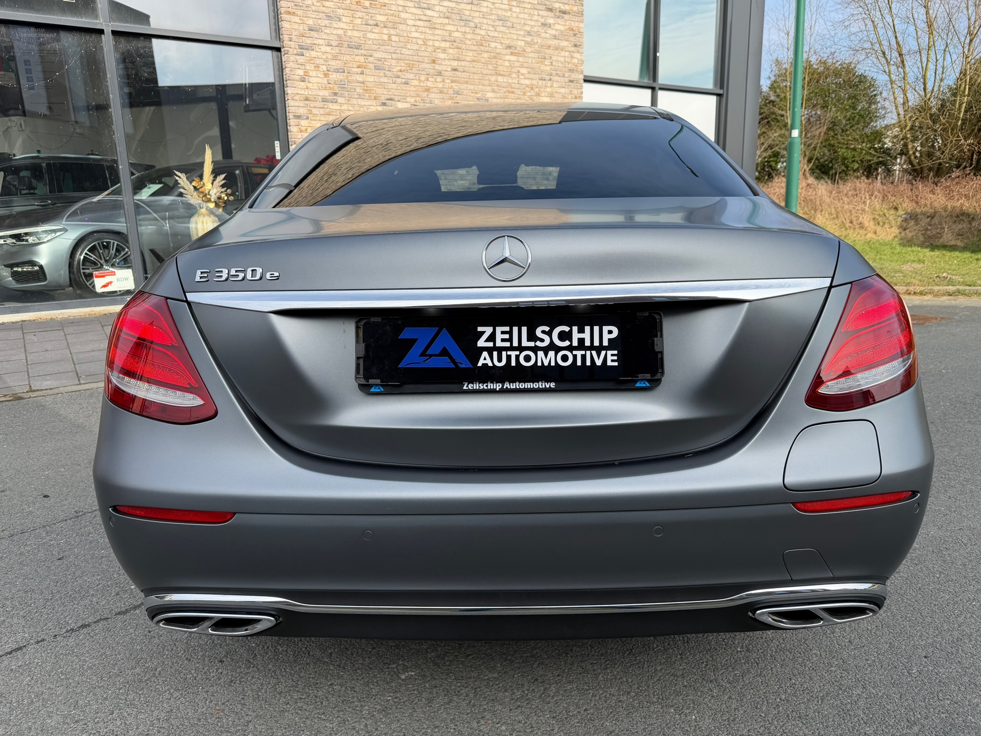 Foto van Mercedes-Benz E 350 E