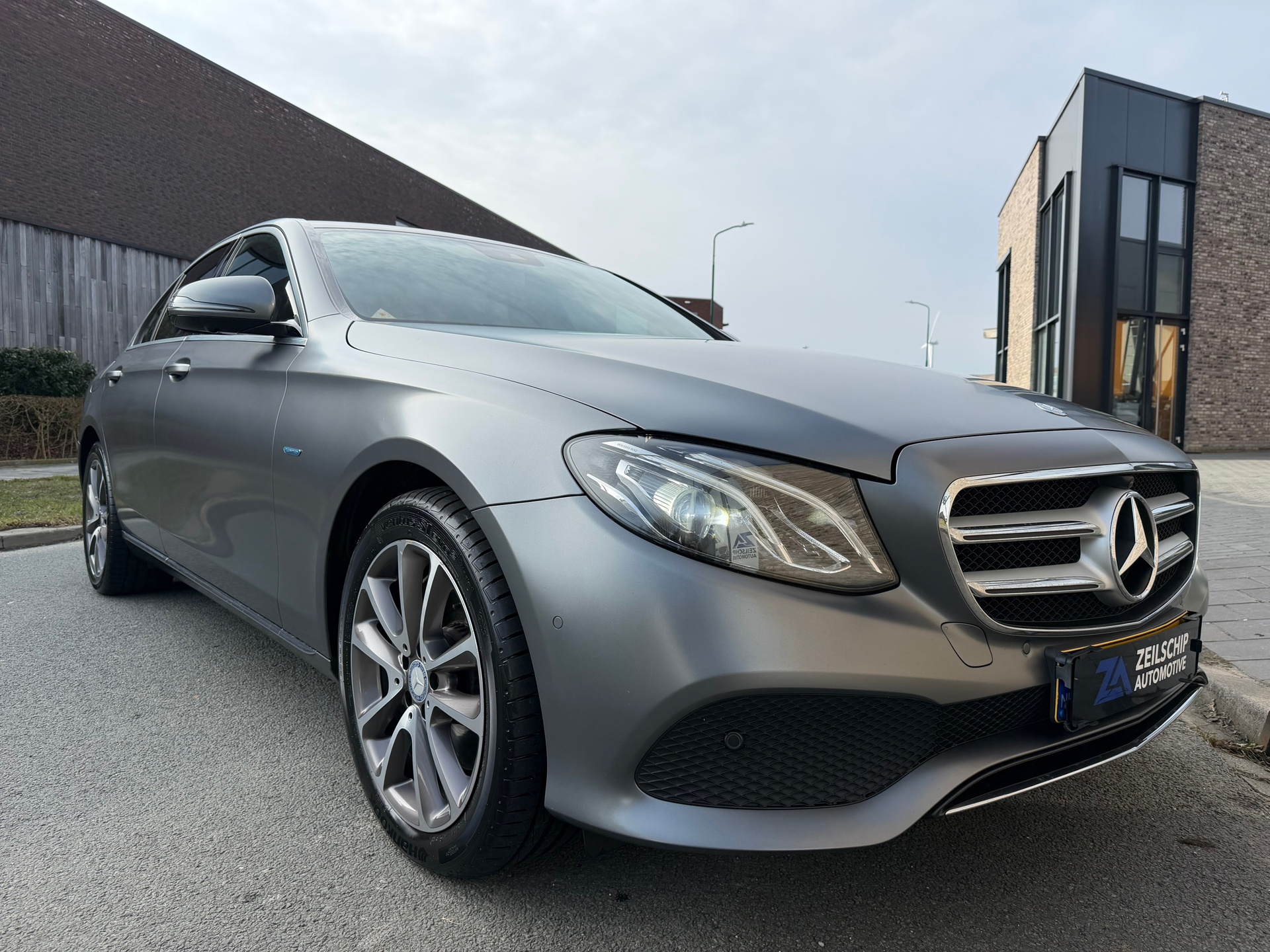 Foto van Mercedes-Benz E 350 E