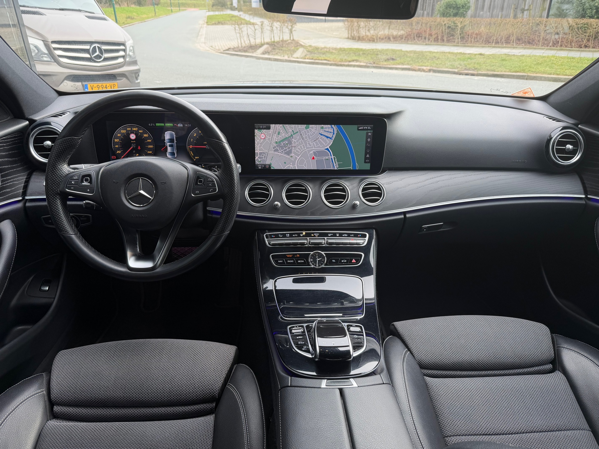 Foto van Mercedes-Benz E 350 E