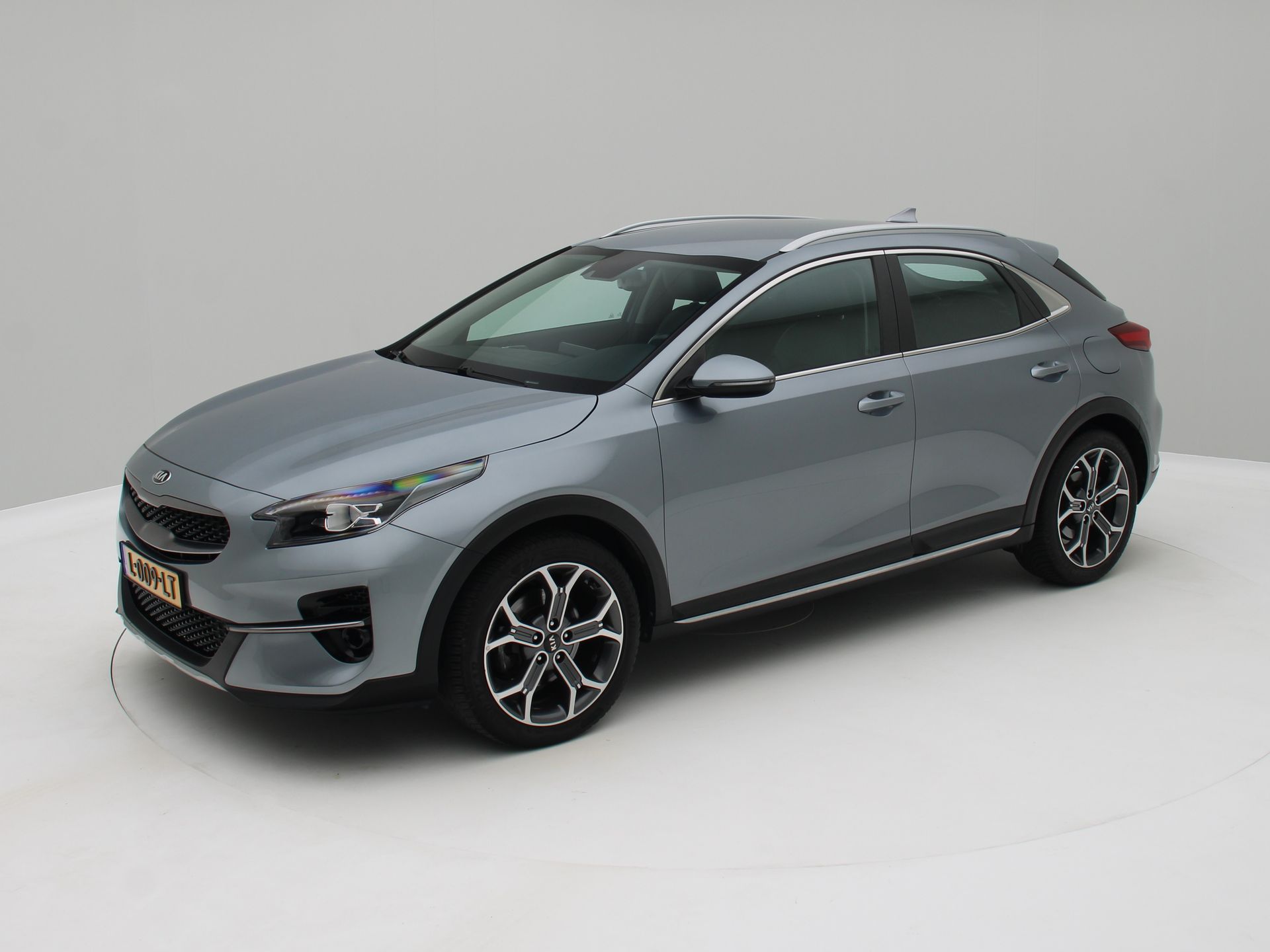 Kia Xceed 1.0 T-GDi DynamicLine / Trekhaak / Camera / Origineel NL 2021 - voorkant