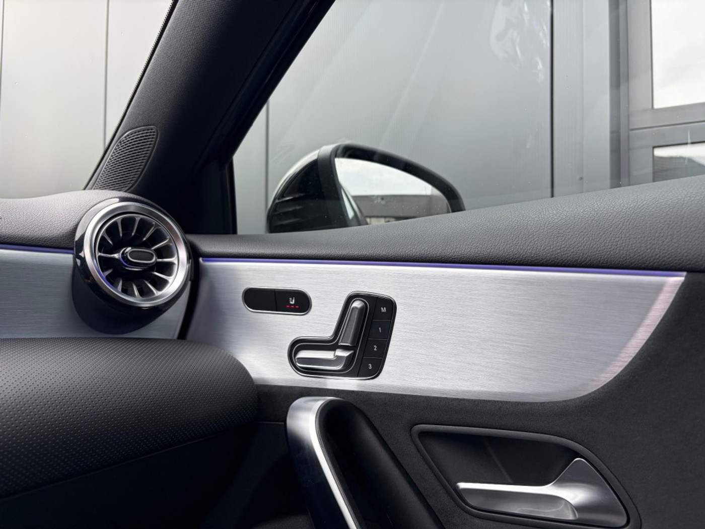 Foto van Mercedes-Benz A 200