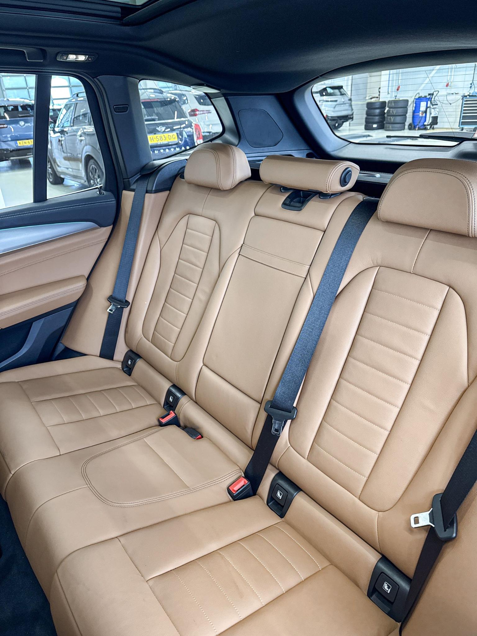 Foto van BMW Ix3