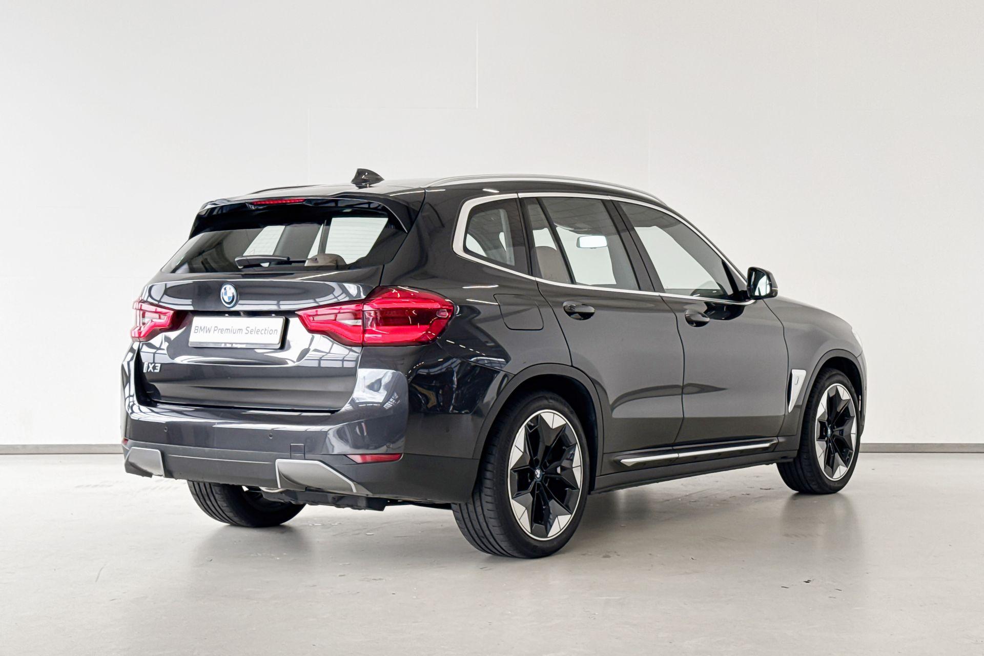 Foto van BMW Ix3
