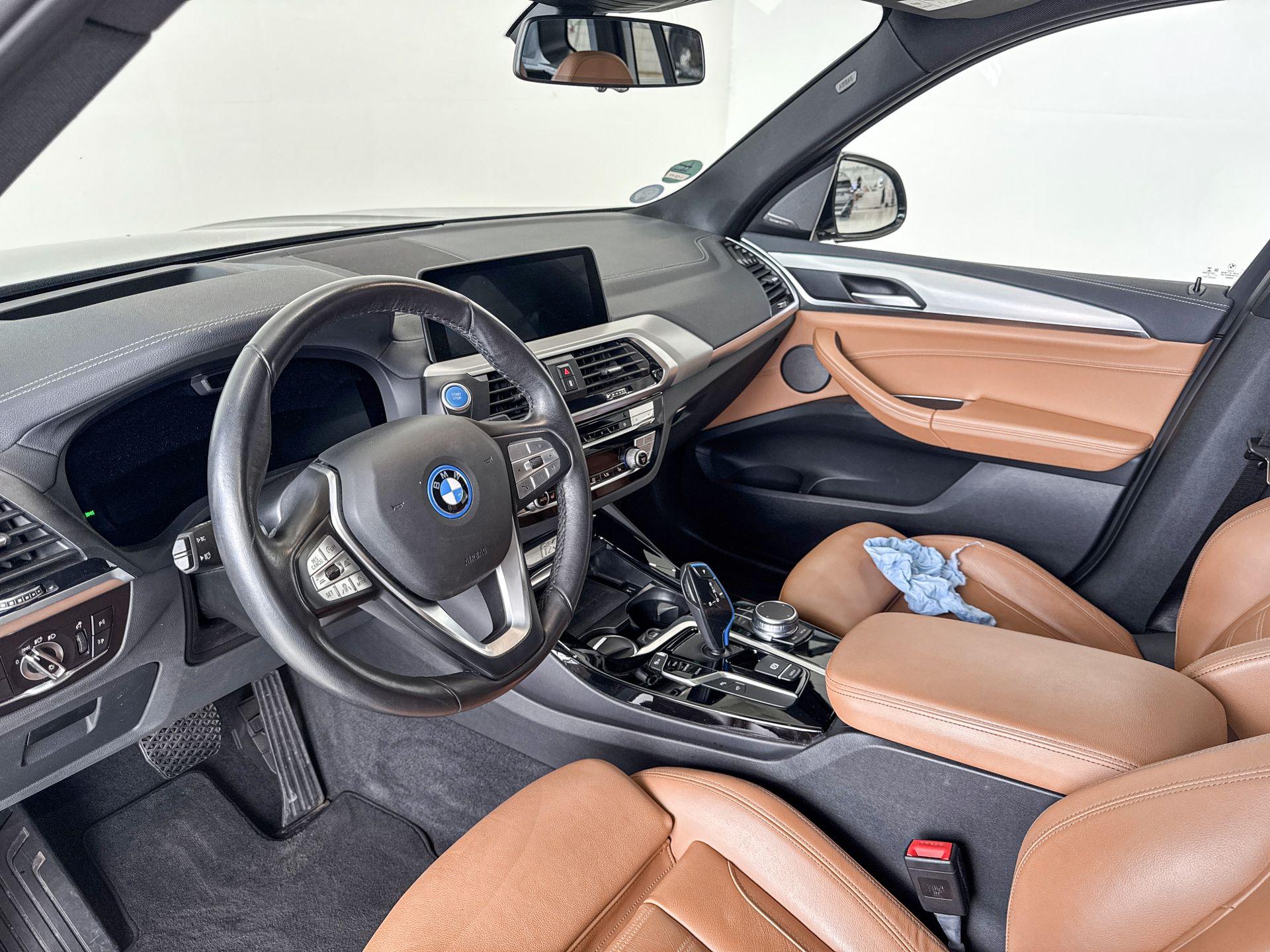 Foto van BMW Ix3