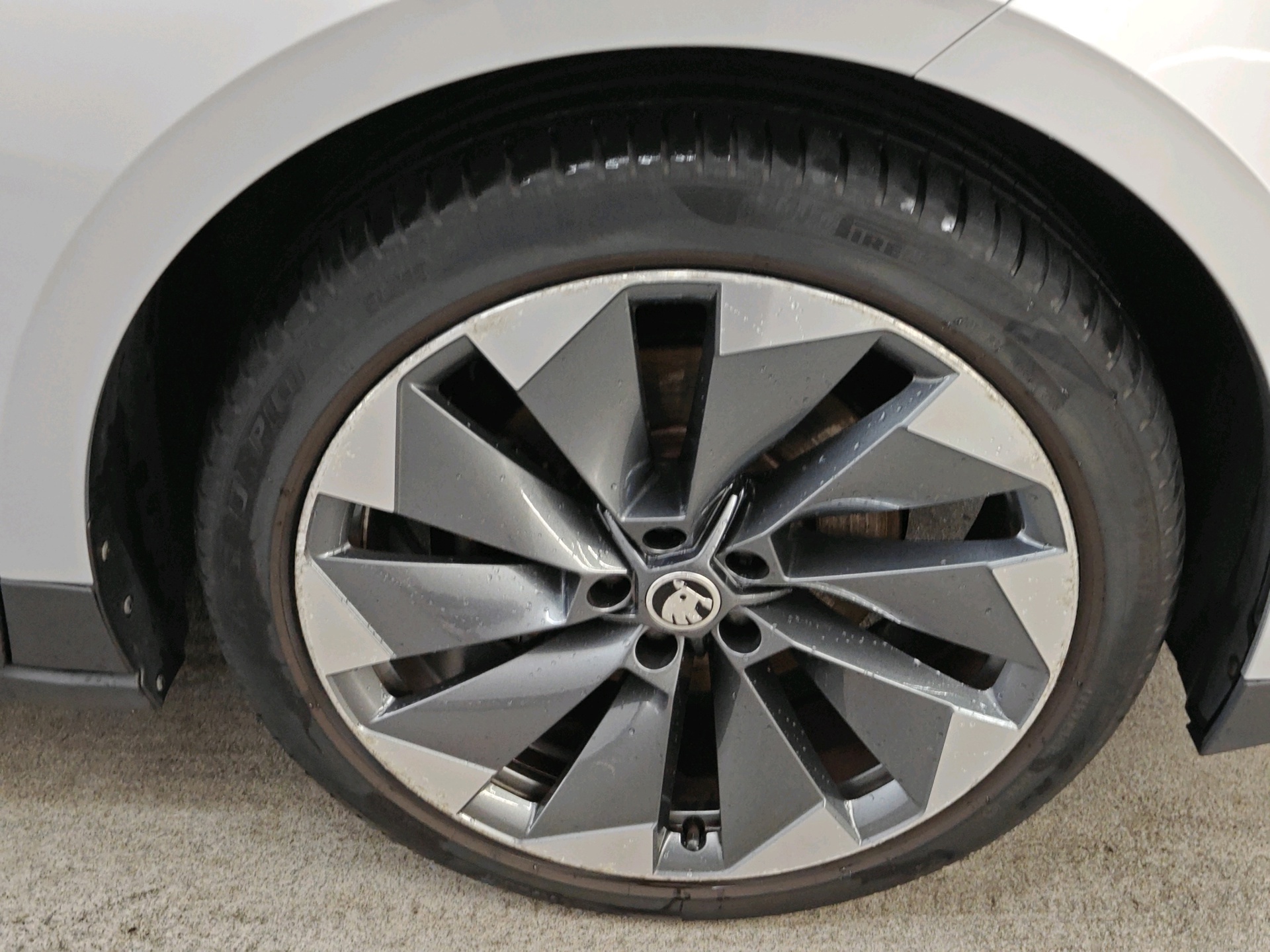 Foto van Skoda Enyaq 60