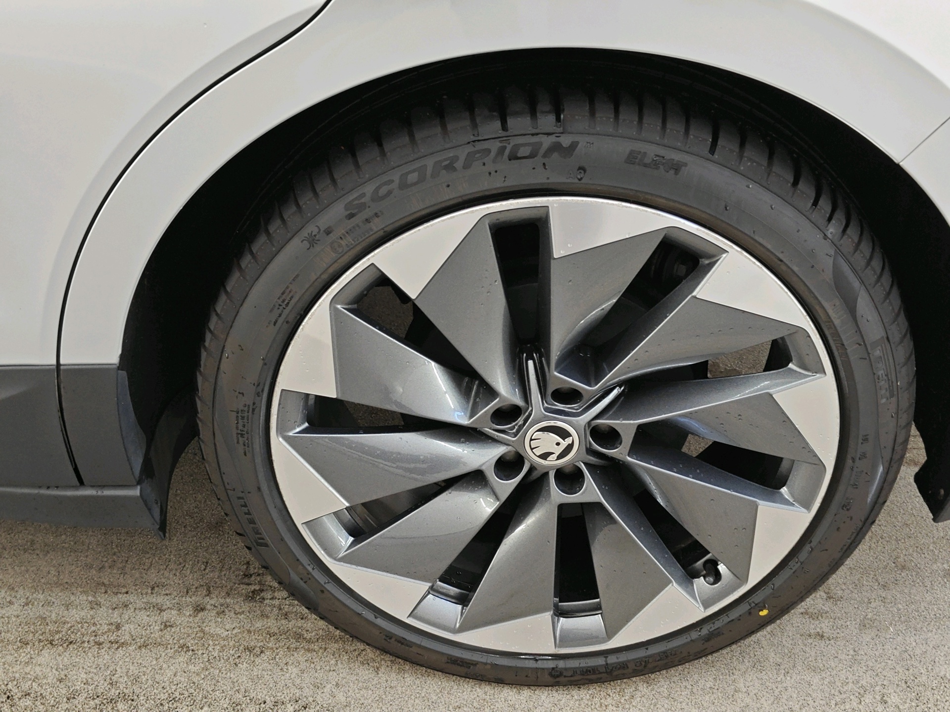 Foto van Skoda Enyaq 60