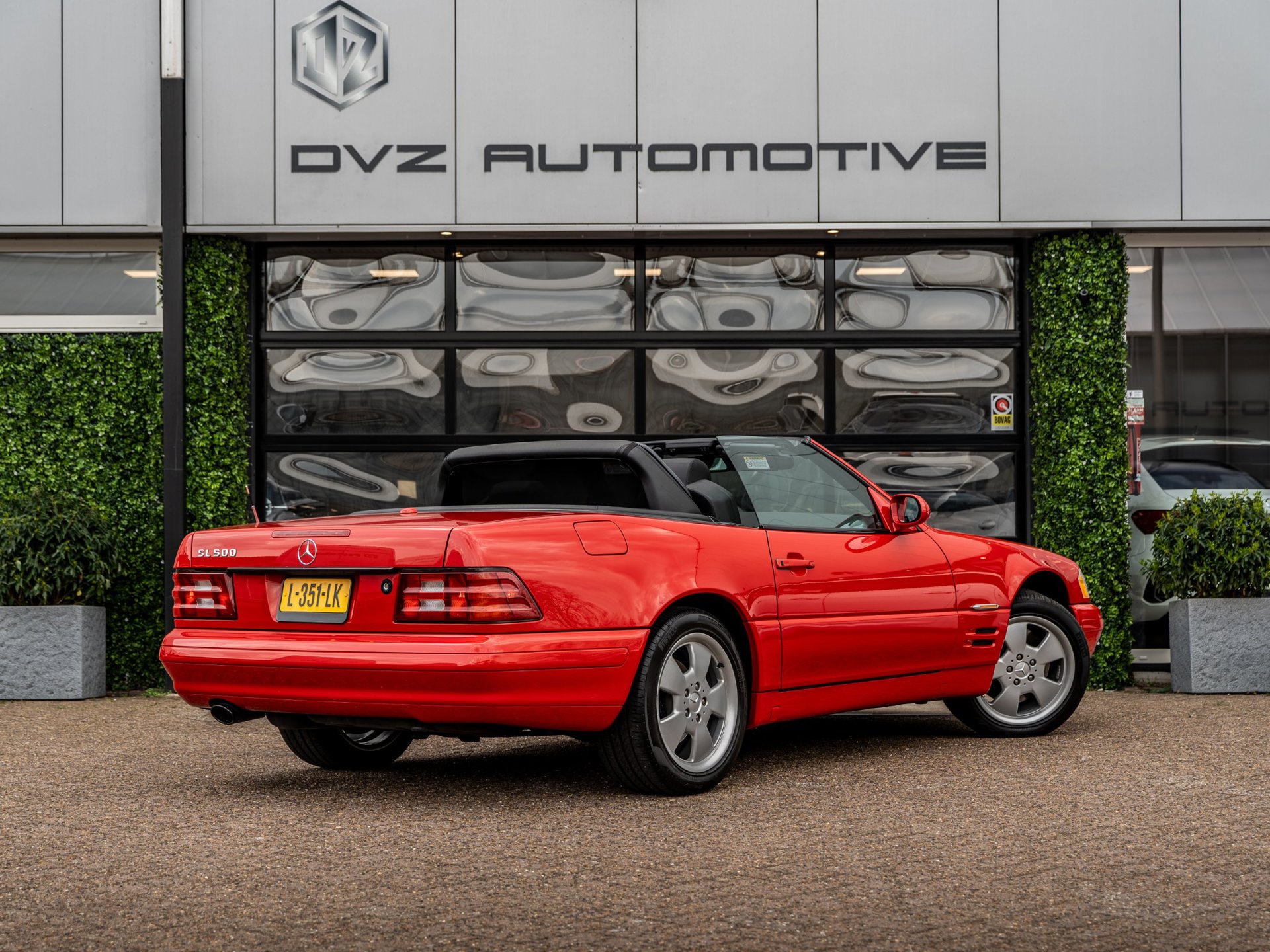 Foto van Mercedes-Benz SL 500