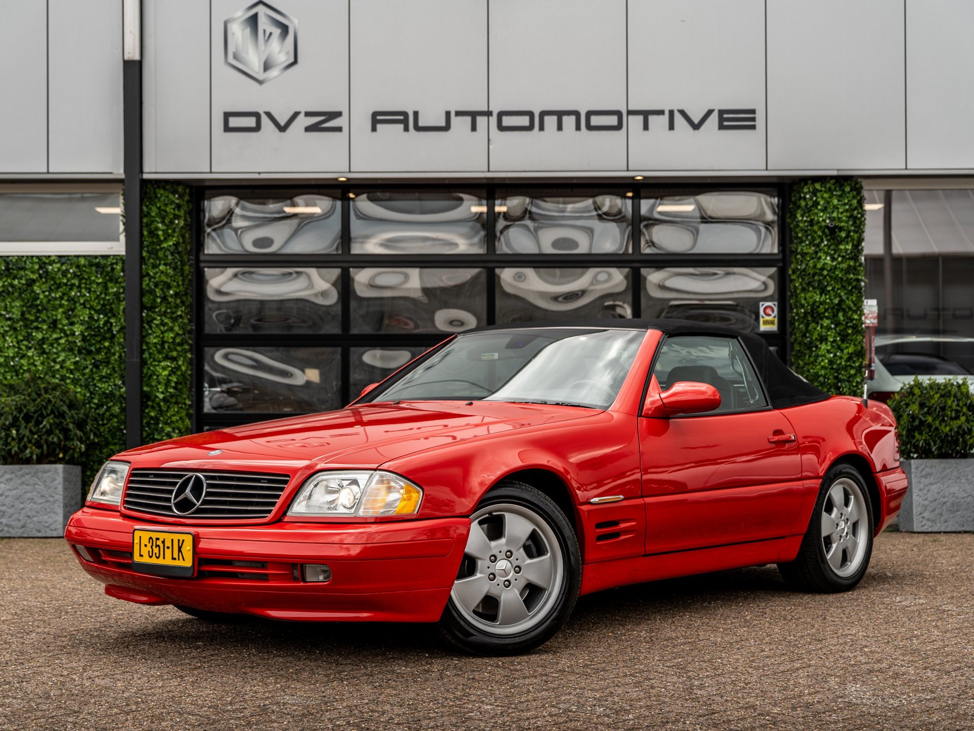 Foto van Mercedes-Benz SL 500