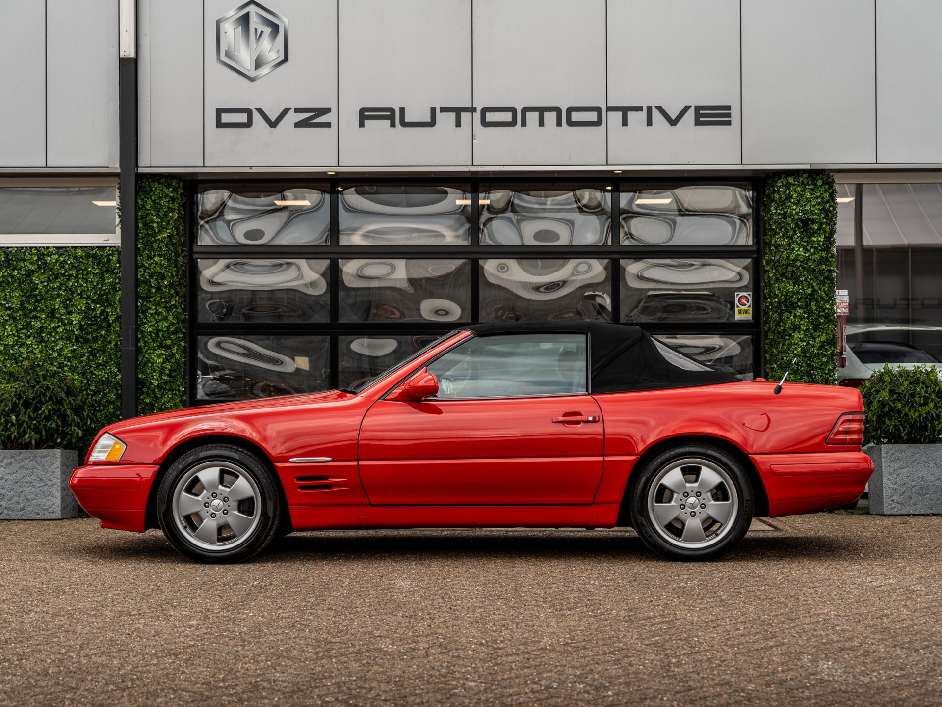 Foto van Mercedes-Benz SL 500