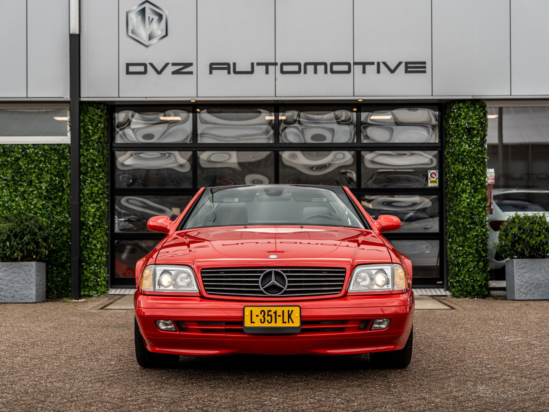 Foto van Mercedes-Benz SL 500