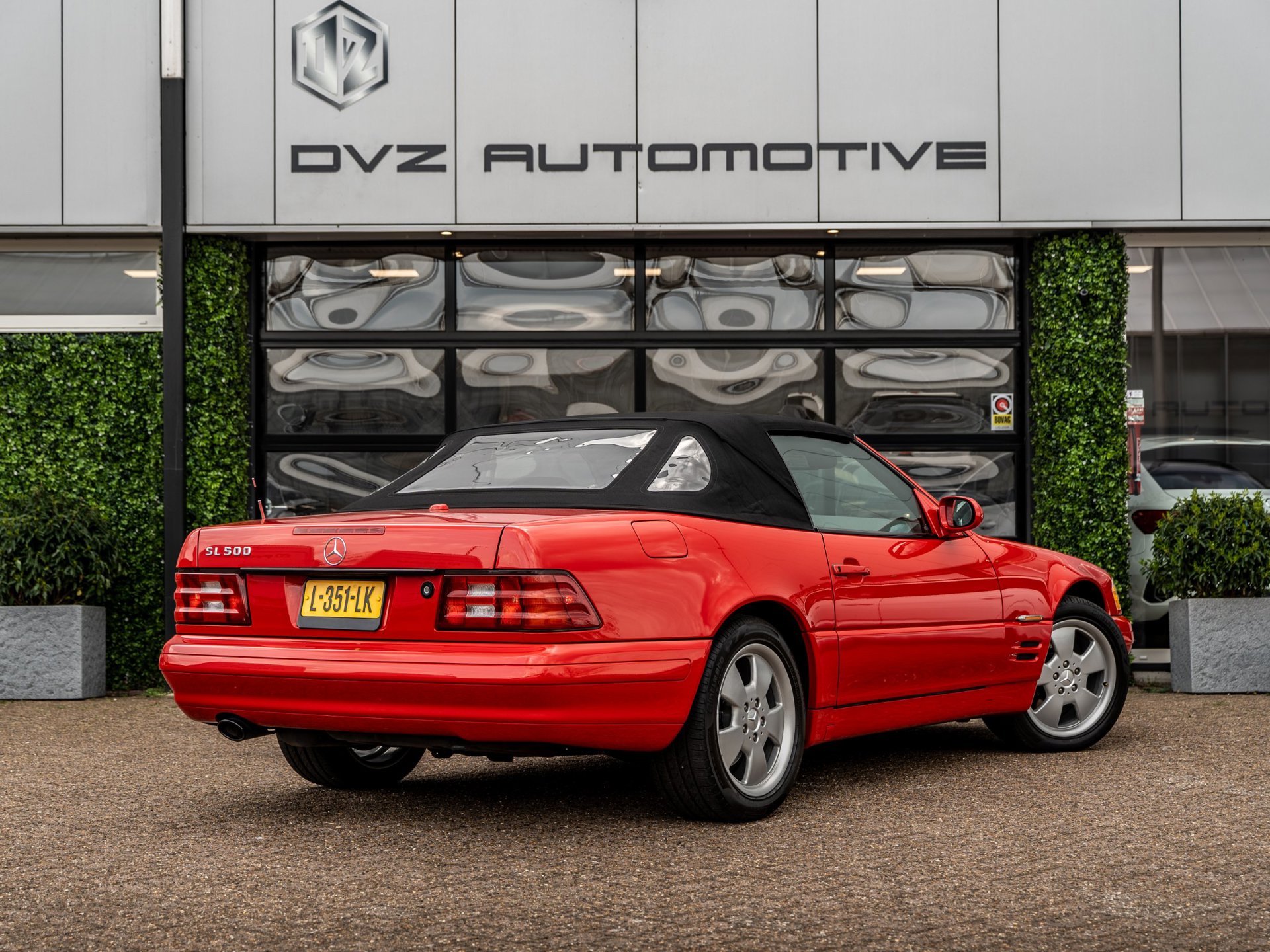Foto van Mercedes-Benz SL 500