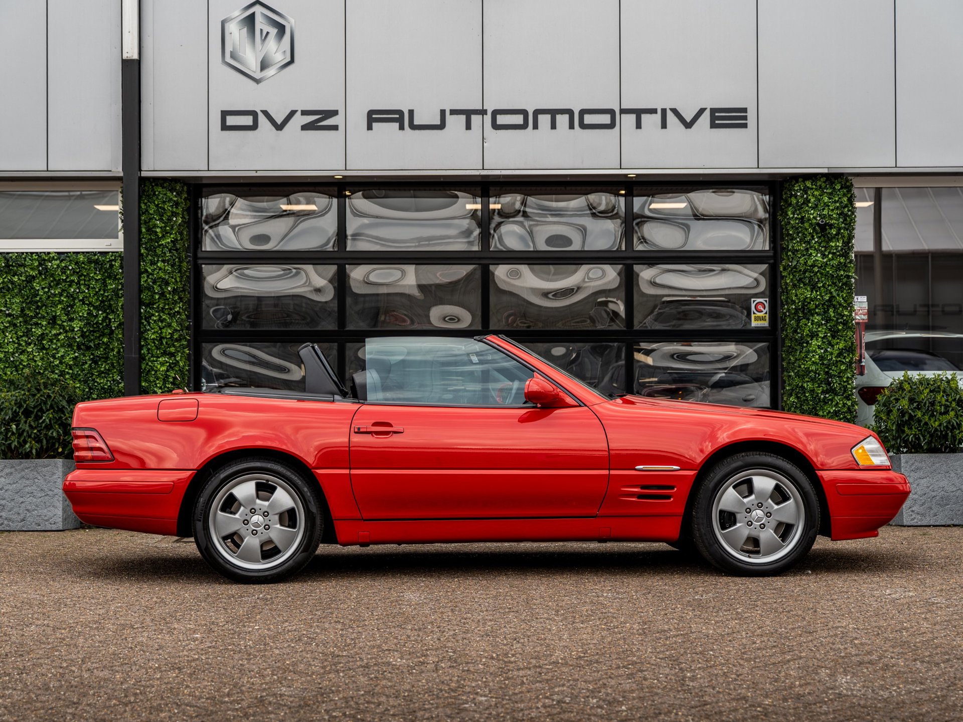 Foto van Mercedes-Benz SL 500