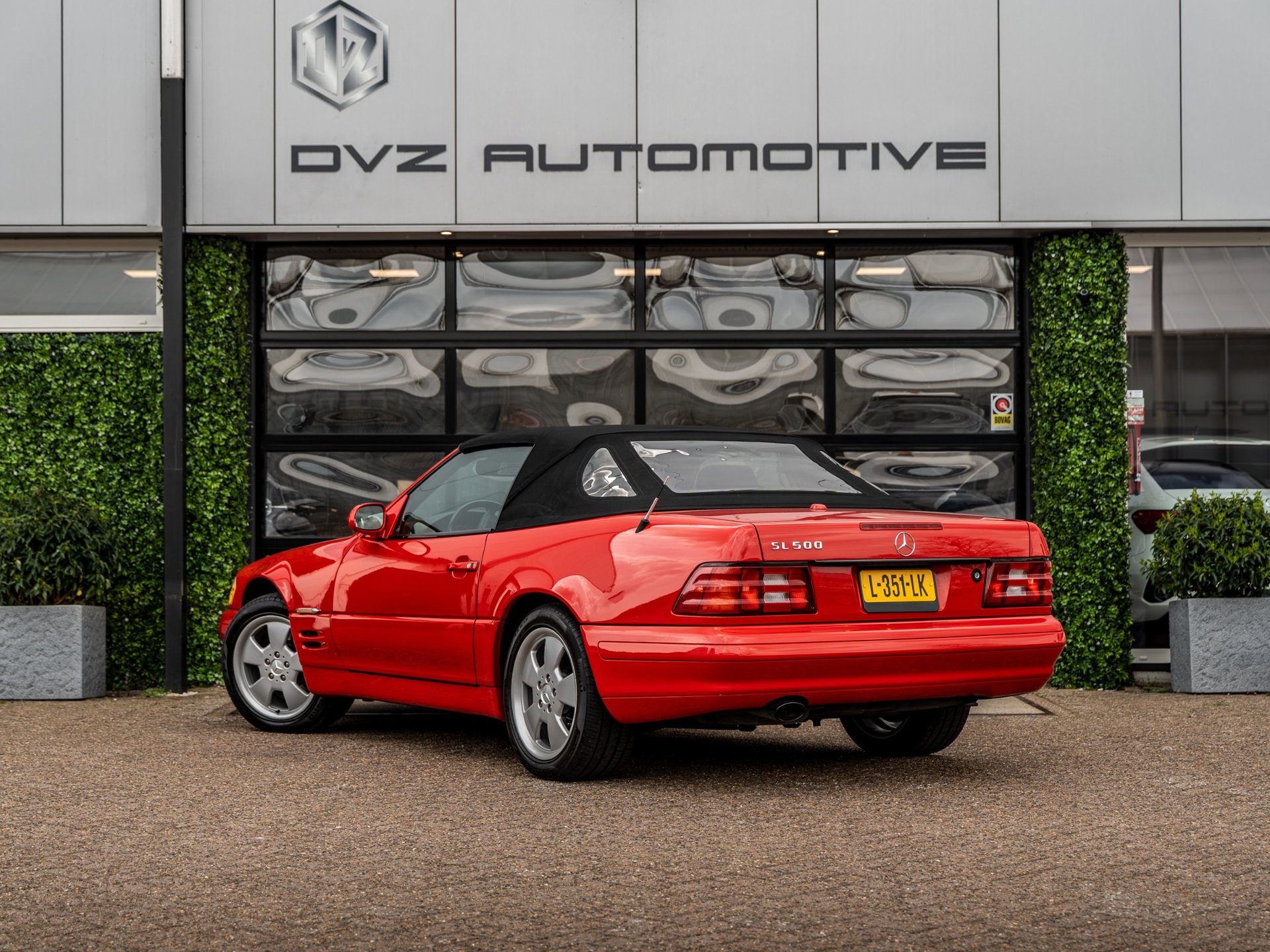 Foto van Mercedes-Benz SL 500