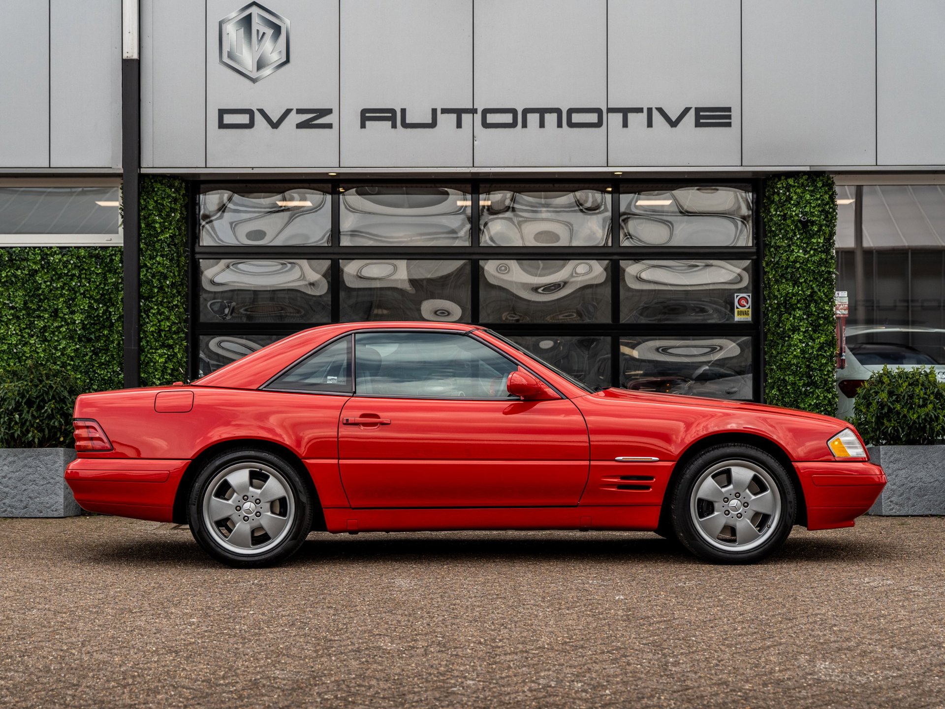 Foto van Mercedes-Benz SL 500