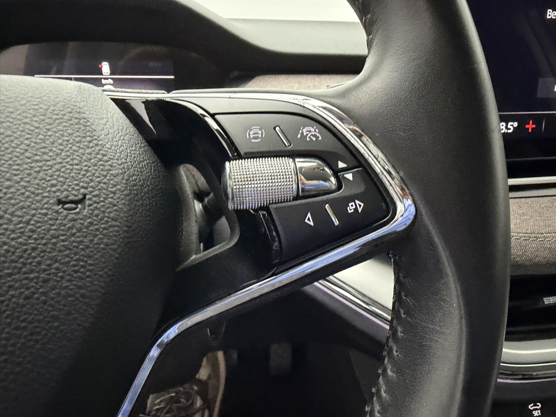 Foto van Skoda Enyaq 60