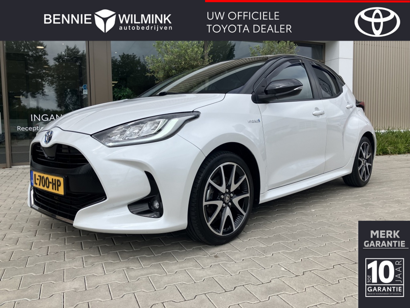 Toyota Toyota Yaris 1.5 Hybride Selection | Bi-Tone | Apple Car-play | Stoelverw 2021 - voorkant
