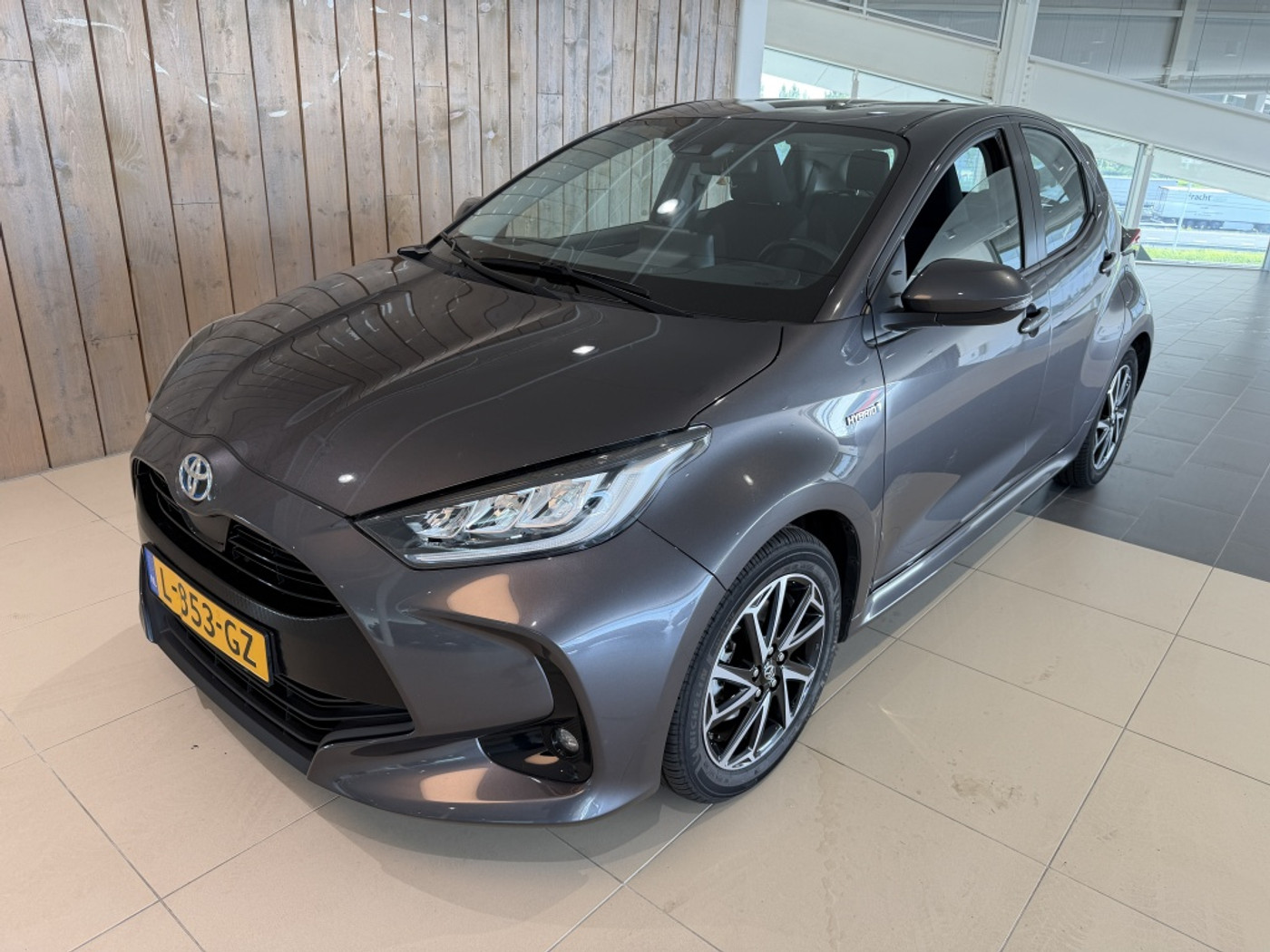 Toyota Toyota Yaris 1.5 Hybrid Dynamic 2021 - voorkant