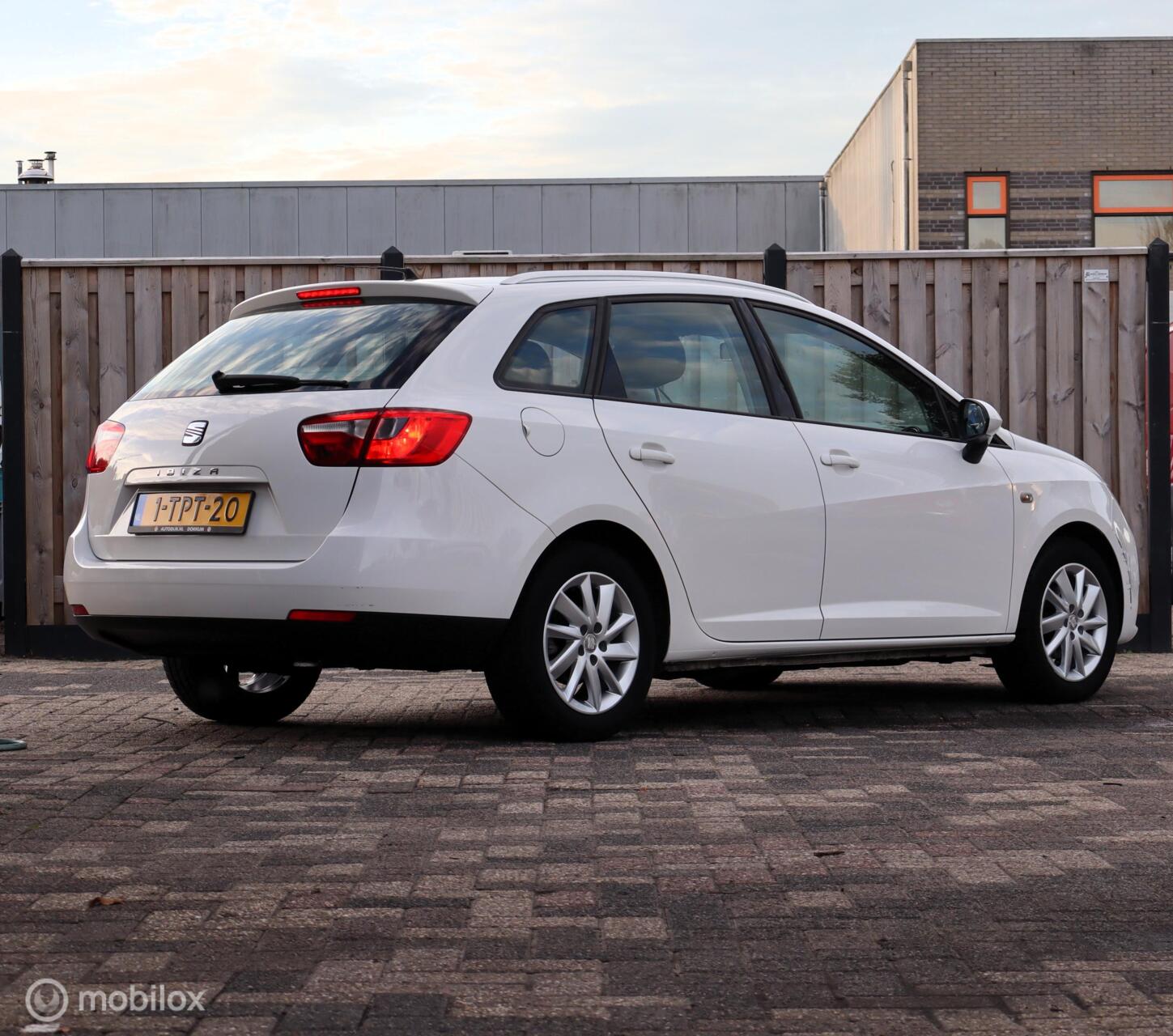 Foto van Seat Ibiza ST