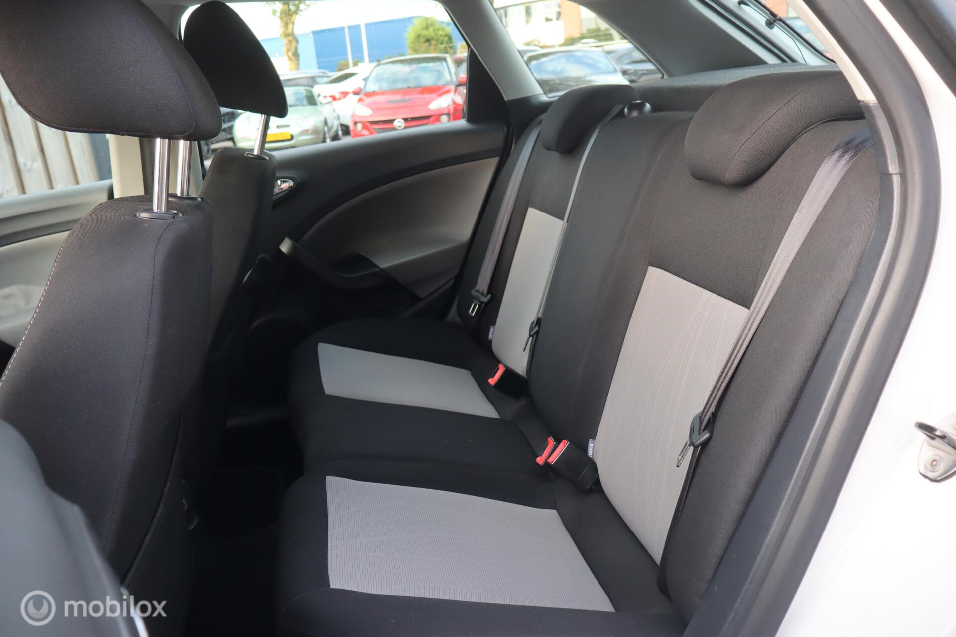 Foto van Seat Ibiza ST