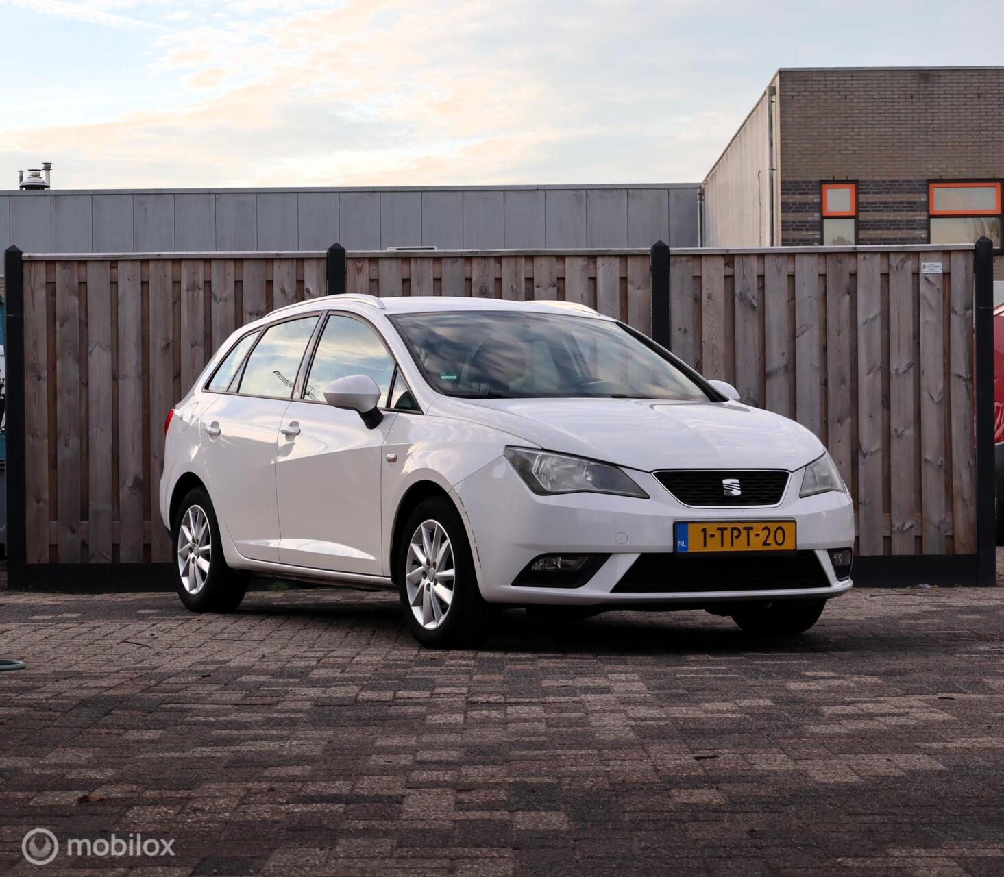 Foto van Seat Ibiza ST