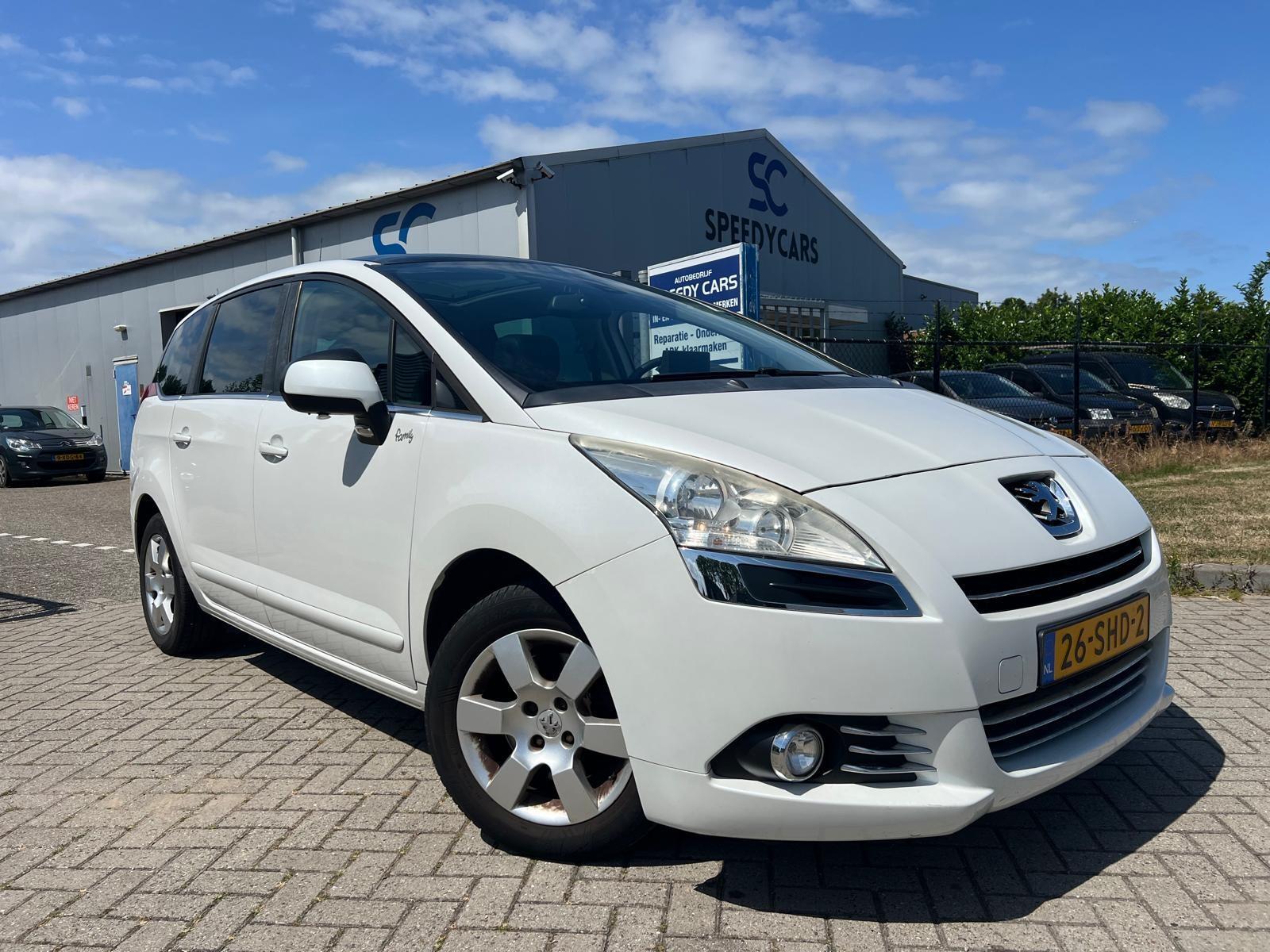 Peugeot 5008 1.6 THP Family 7Persoons Cruise Leer Clima Pano 2011 - voorkant