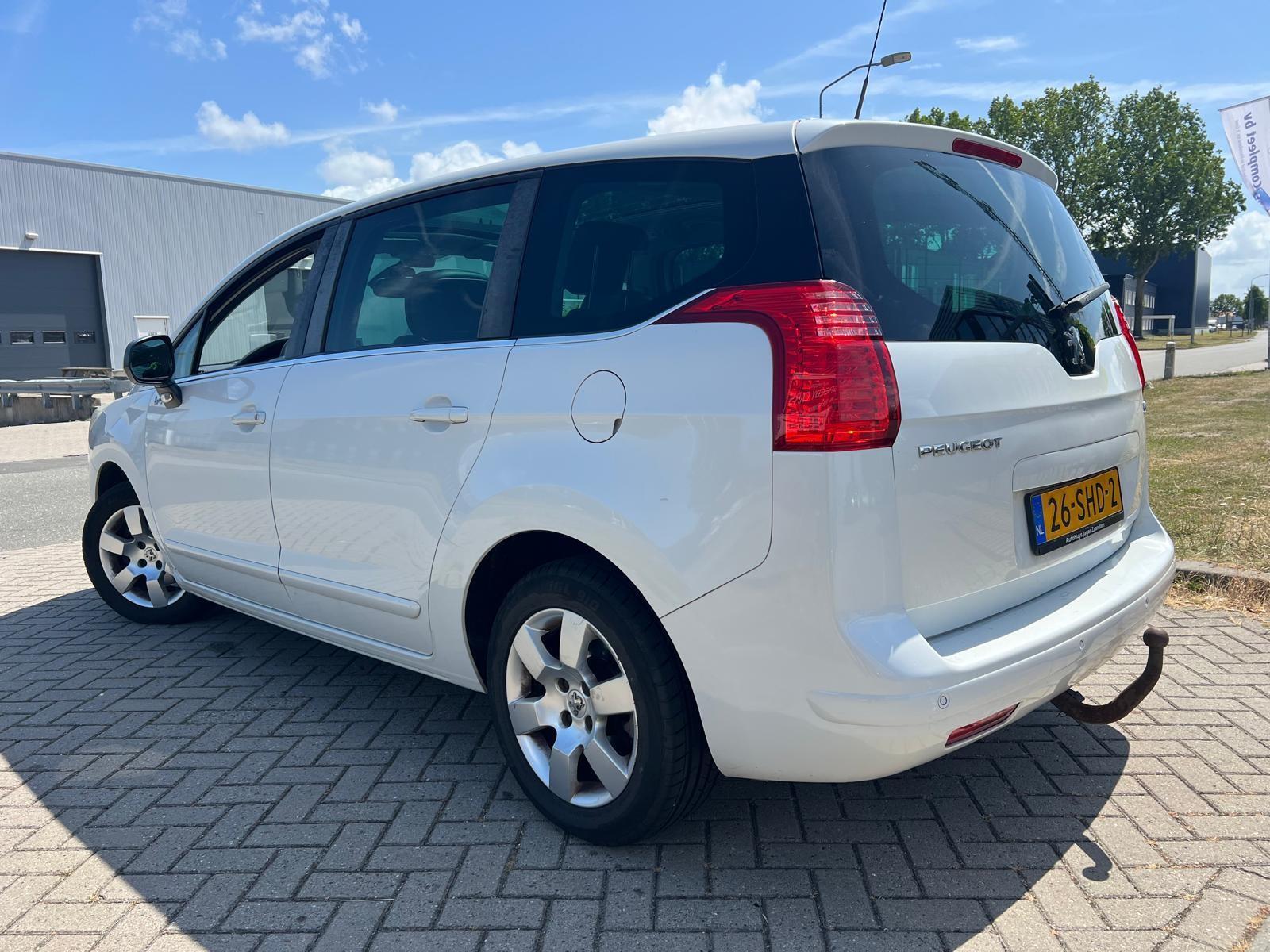 Foto van Peugeot 5008