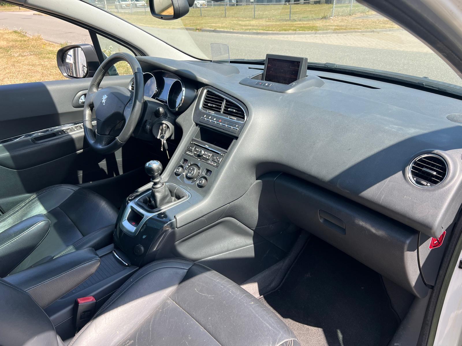 Foto van Peugeot 5008