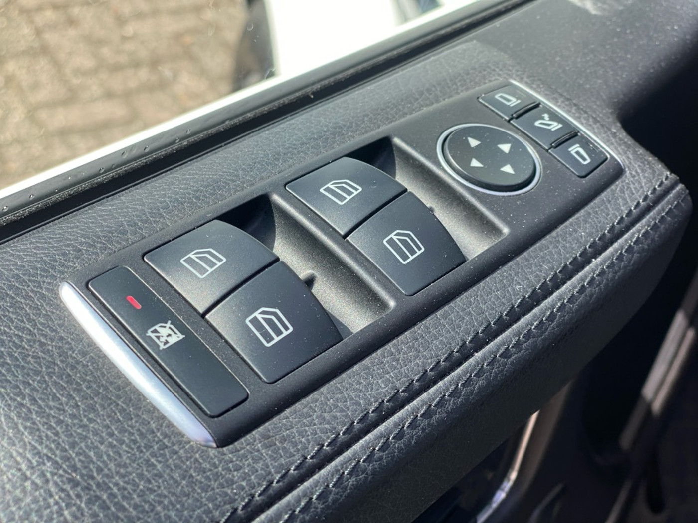 Foto van Mercedes-Benz G 350 Bluetec